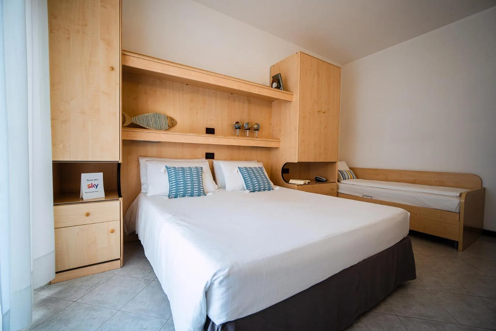 Bed in Hotel Niagara