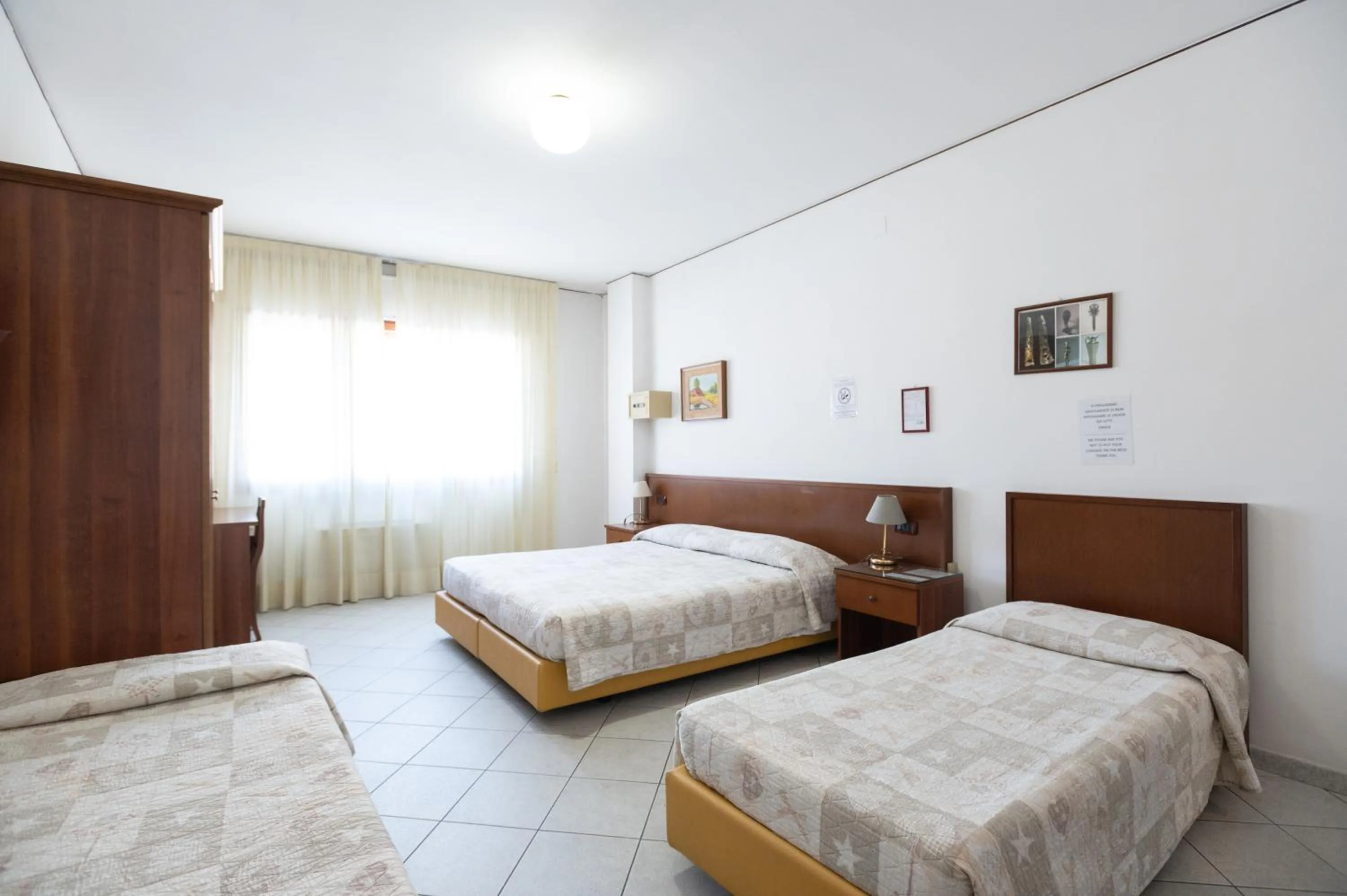 Bed in Hotel Caldin's