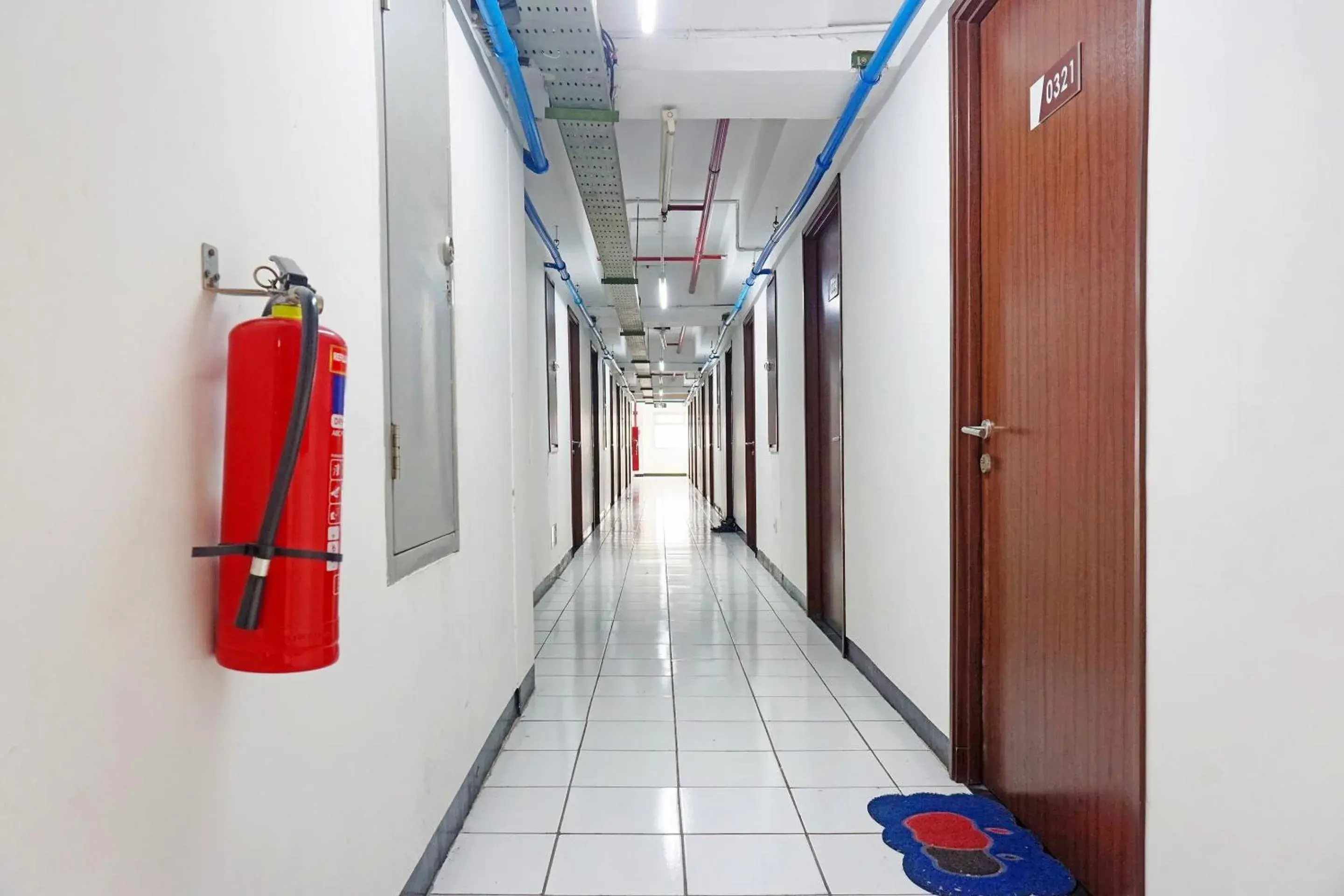 Lobby or reception in OYO 91593 San San Rooms Apartment Gunung Putri Square Lobby or reception in OYO 91593 San San Rooms Apartment Gunung Putri Square