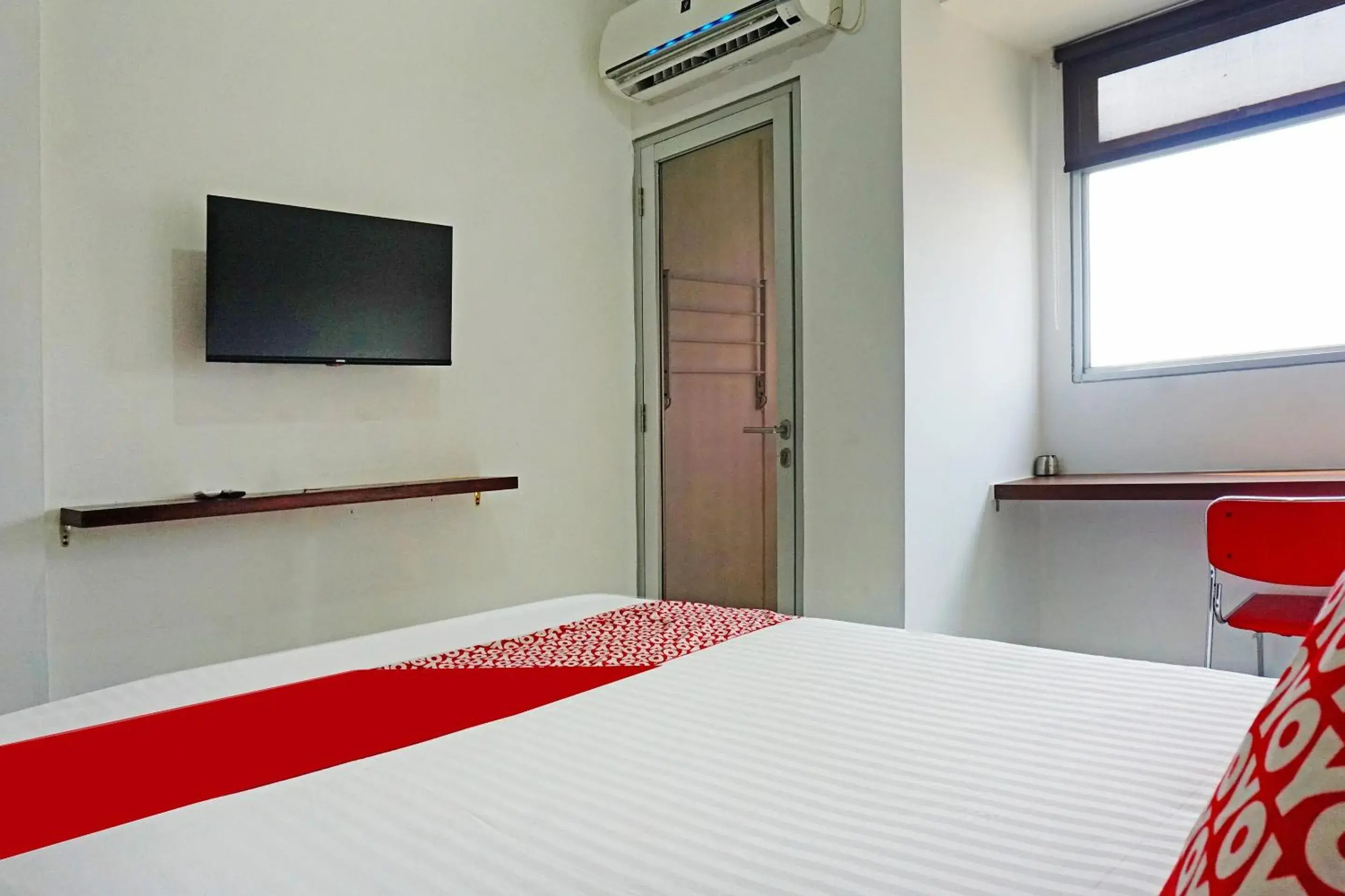 Bedroom, Bed in OYO 91593 San San Rooms Apartment Gunung Putri Square Bedroom, Bed in OYO 91593 San San Rooms Apartment Gunung Putri Square