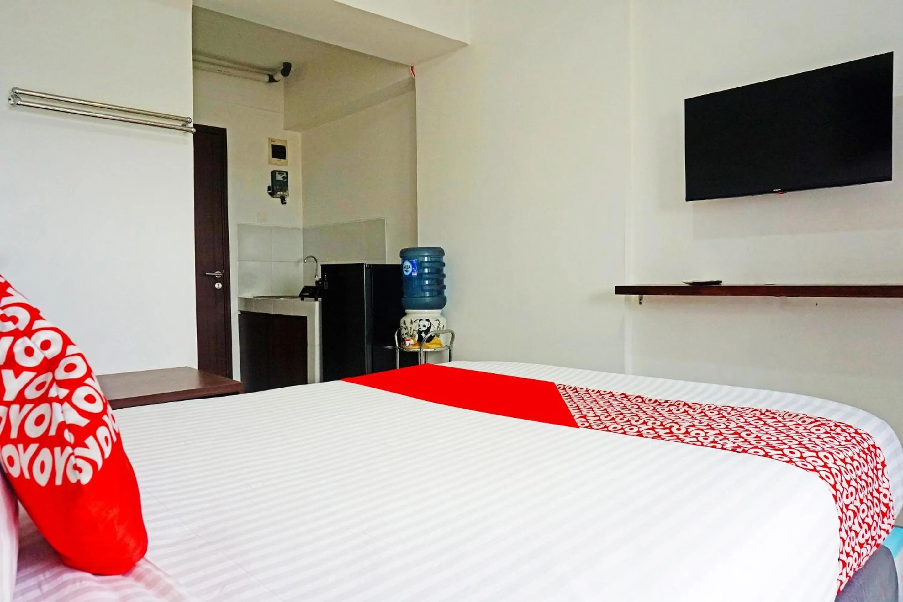 Bedroom, Bed in OYO 91593 San San Rooms Apartment Gunung Putri Square
