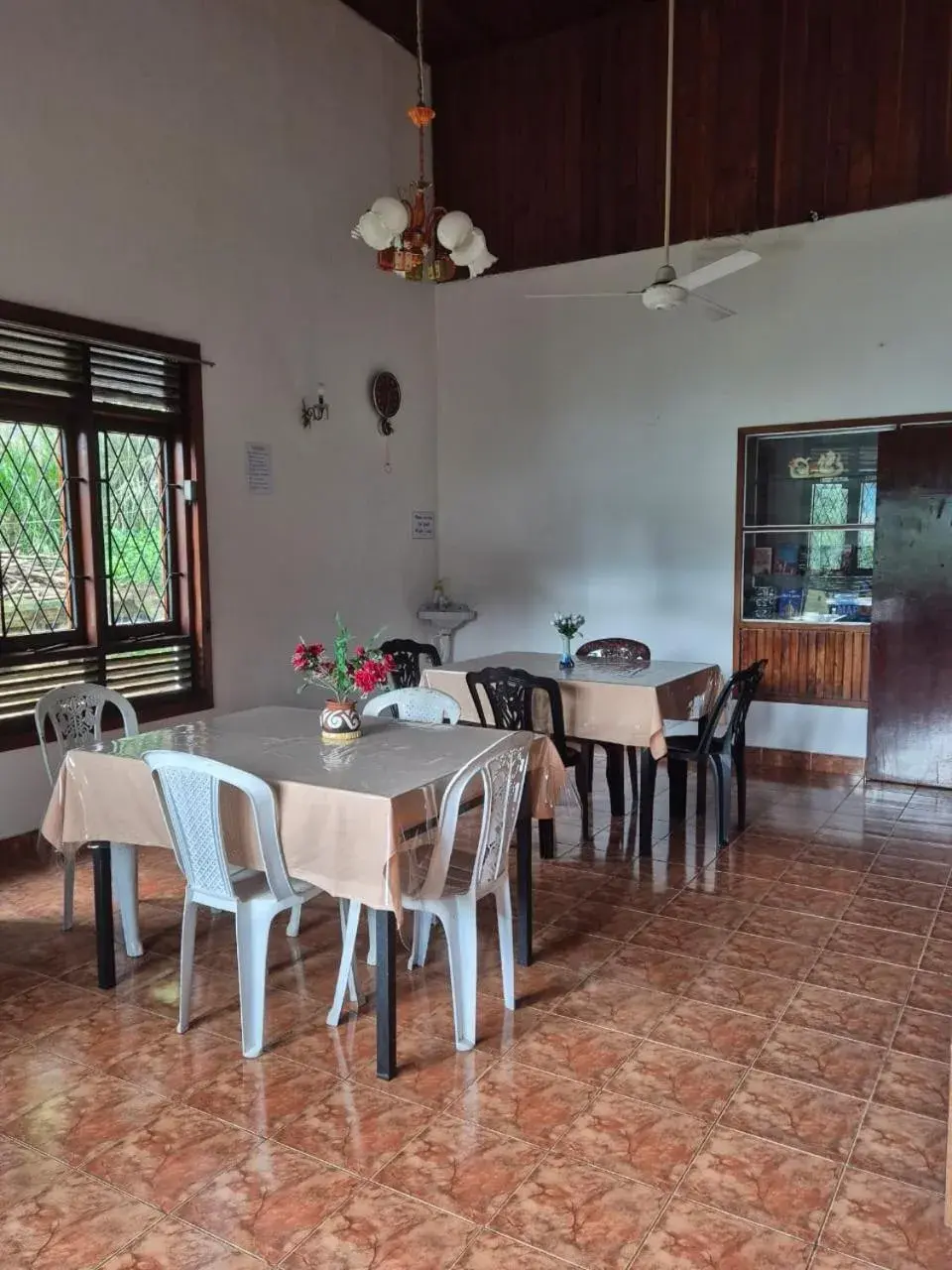 Property building in Lazy Bear Best Hostel in Kandy Property building in Lazy Bear Best Hostel in Kandy