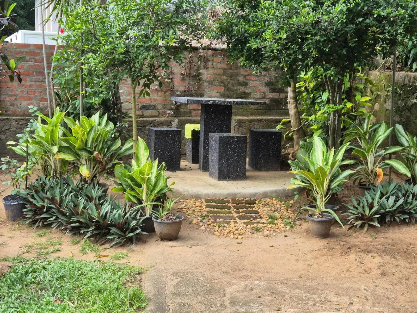 Property building in Lazy Bear Best Hostel in Kandy Property building in Lazy Bear Best Hostel in Kandy