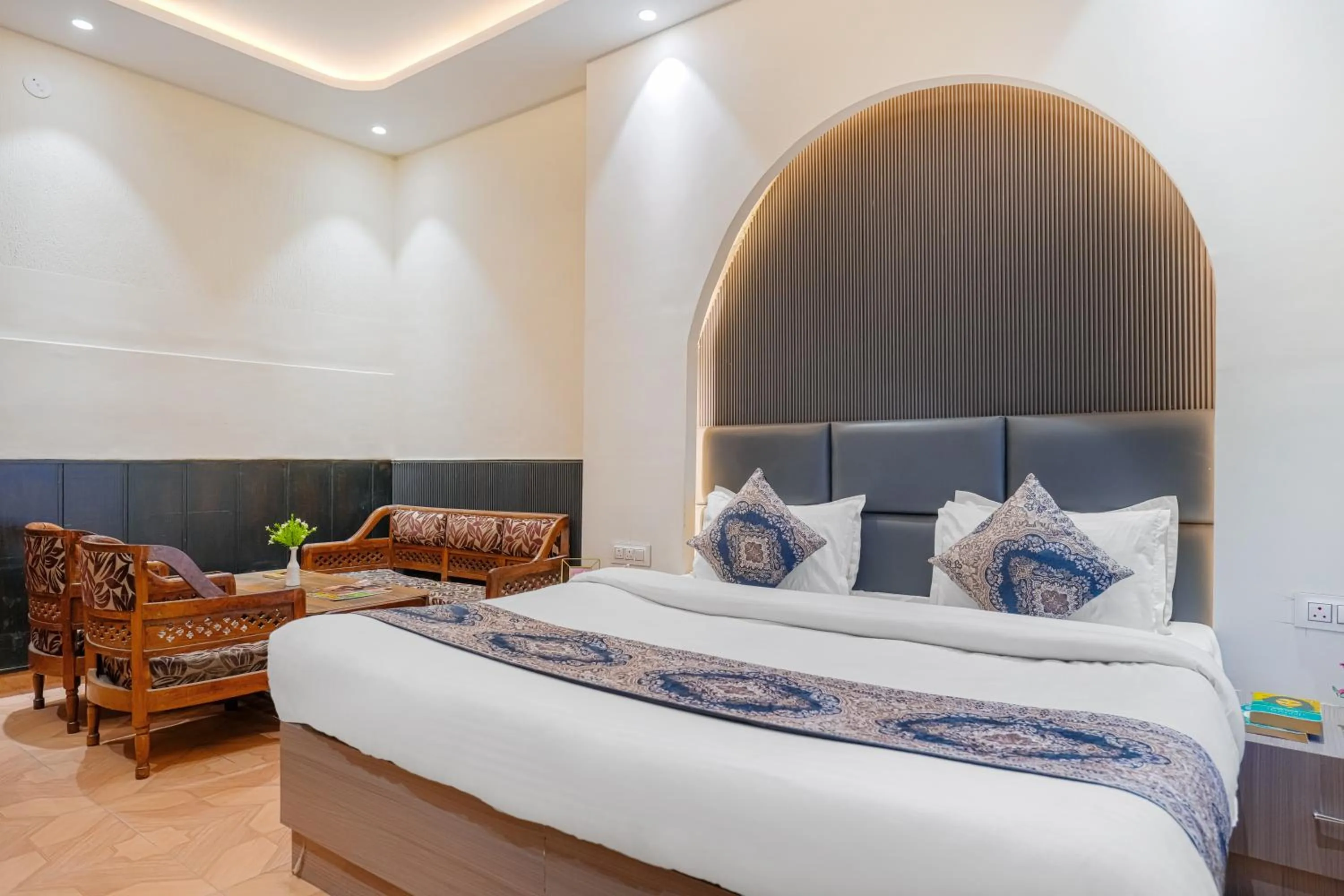 Bed in Hotel Abhi international