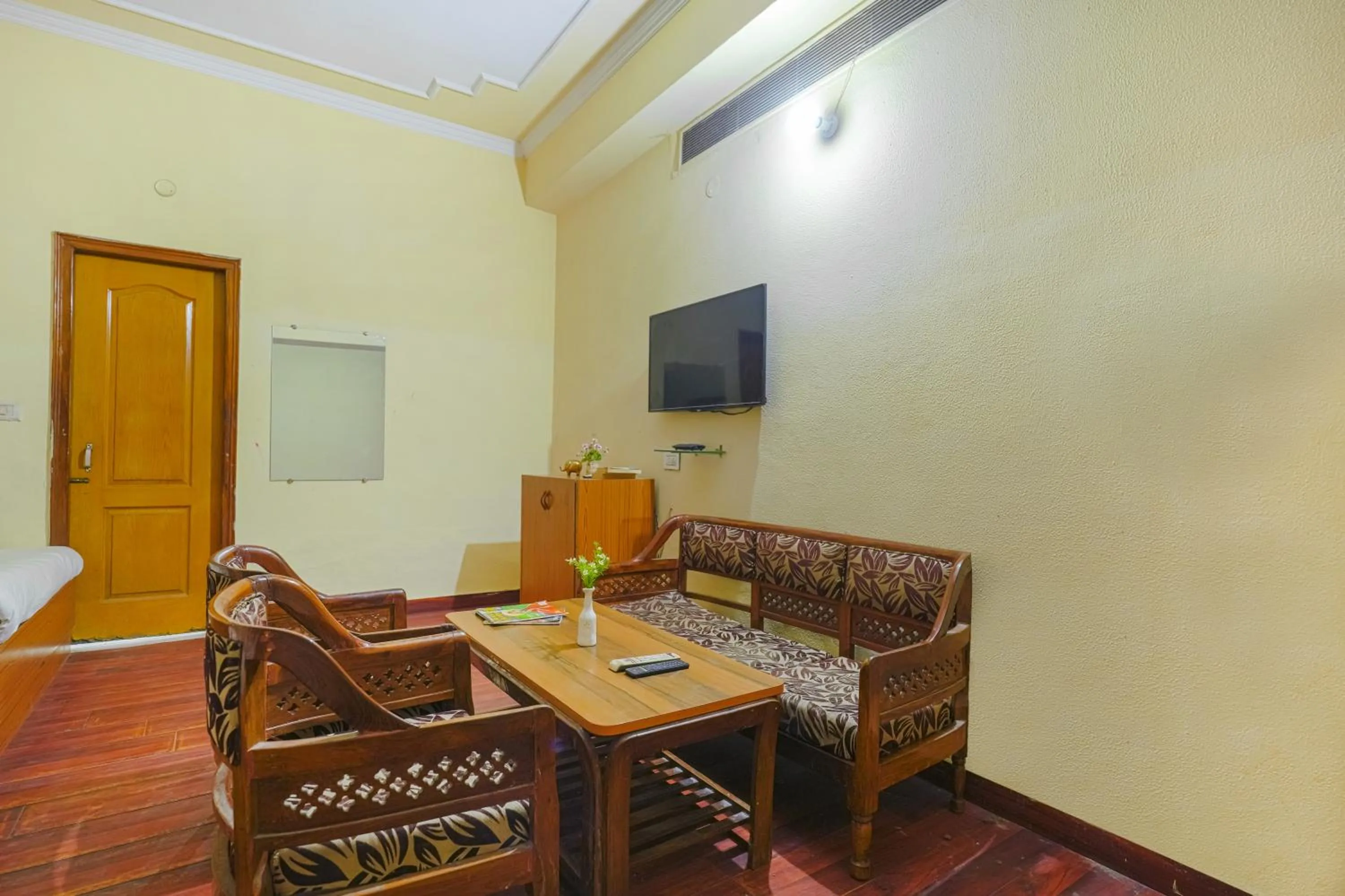 Hotel Abhi international