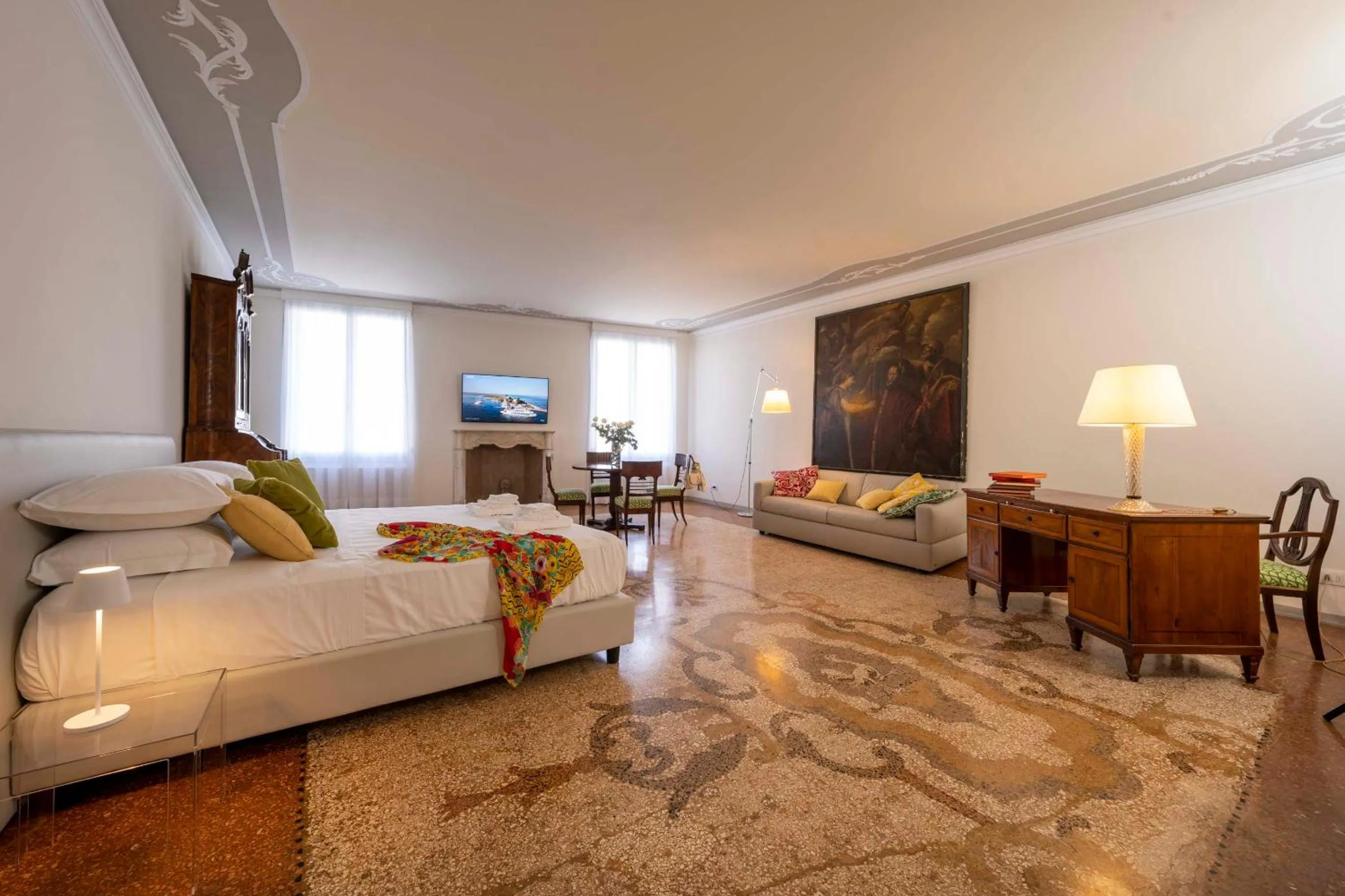 Bed in Mocenigo Grand Canal Luxury Suites