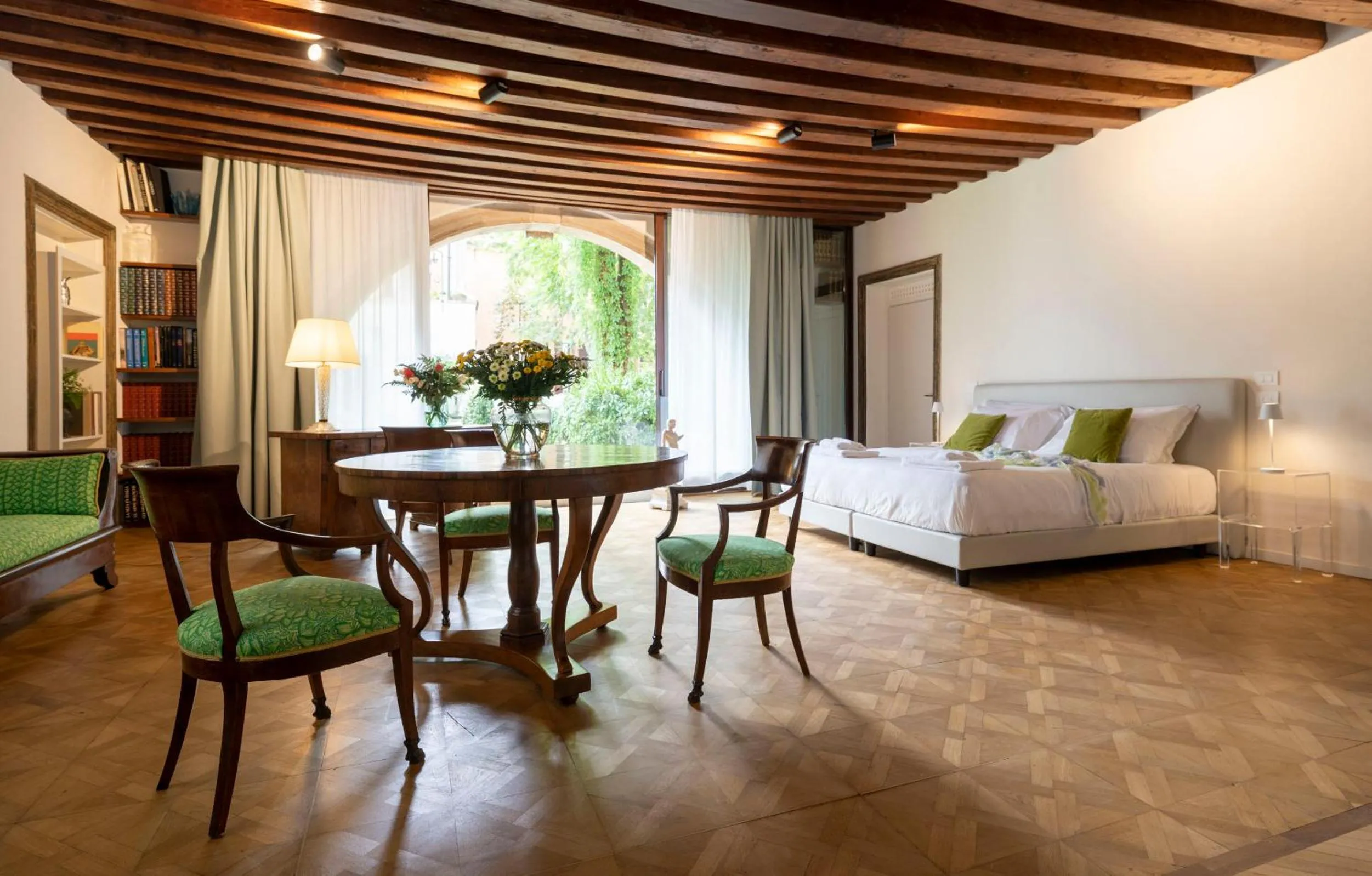Bed in Mocenigo Grand Canal Luxury Suites