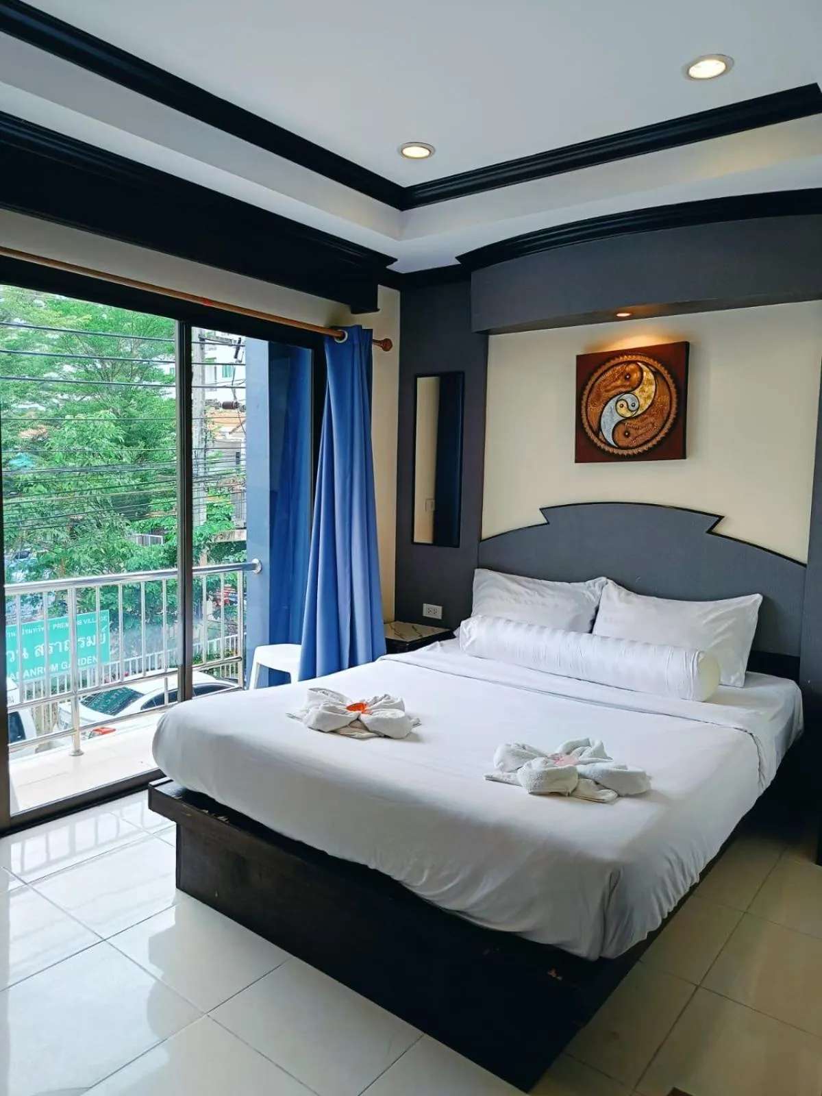 Bed in Hill View Lodge