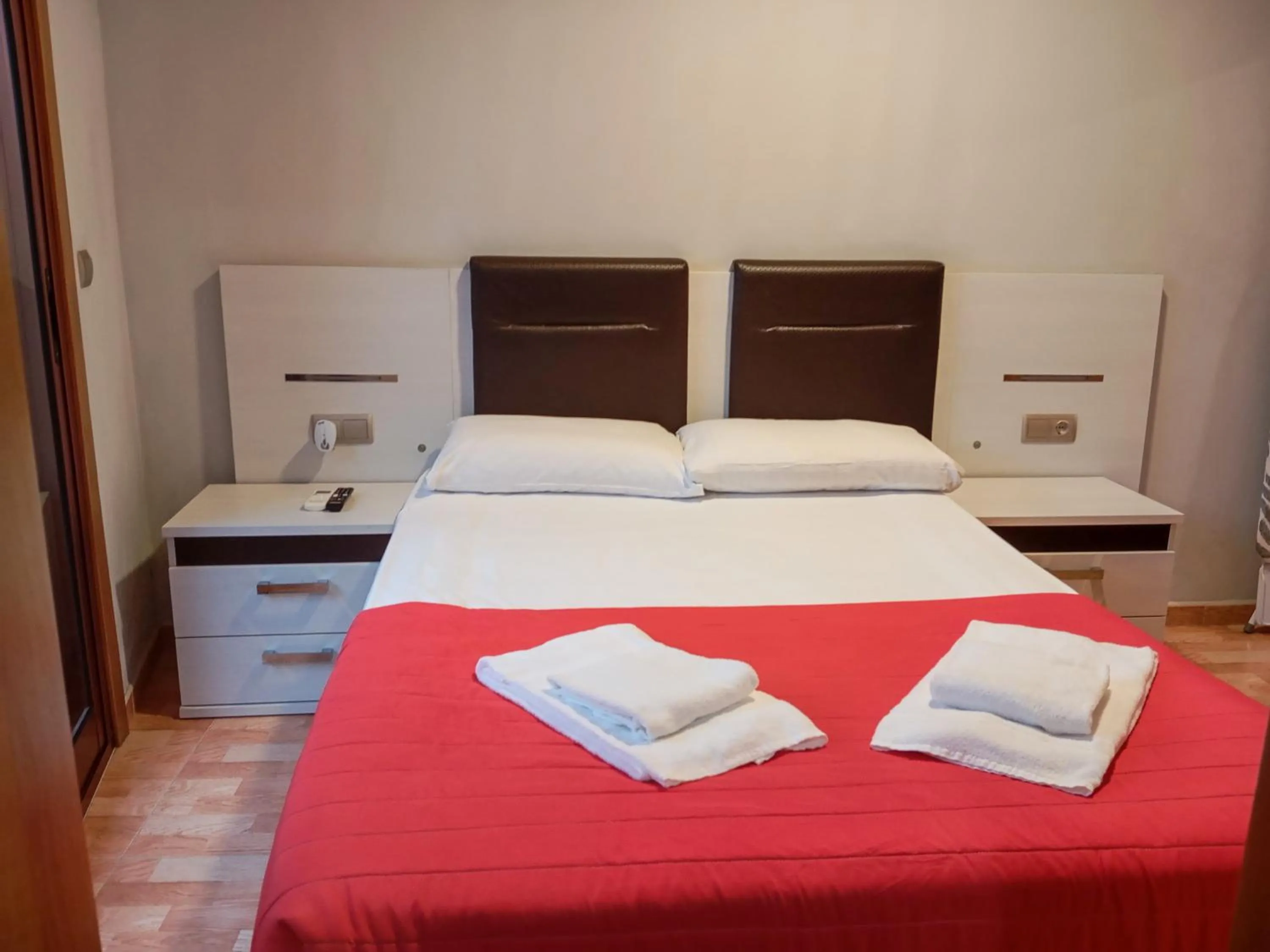 Bedroom, Bed in Apartamentos Portonovo 3000