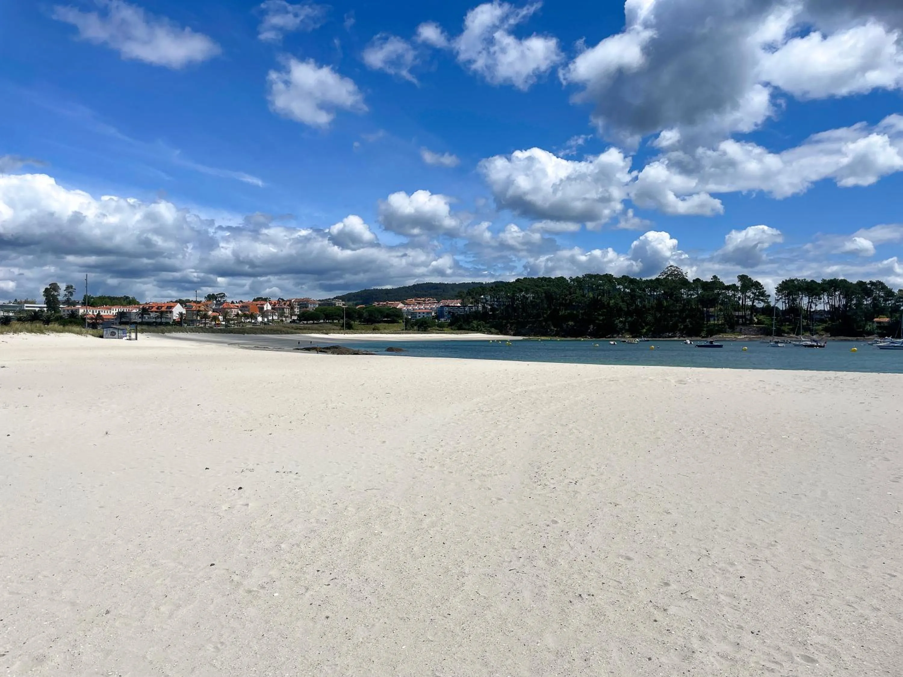 Beach in Apartamentos Portonovo 3000