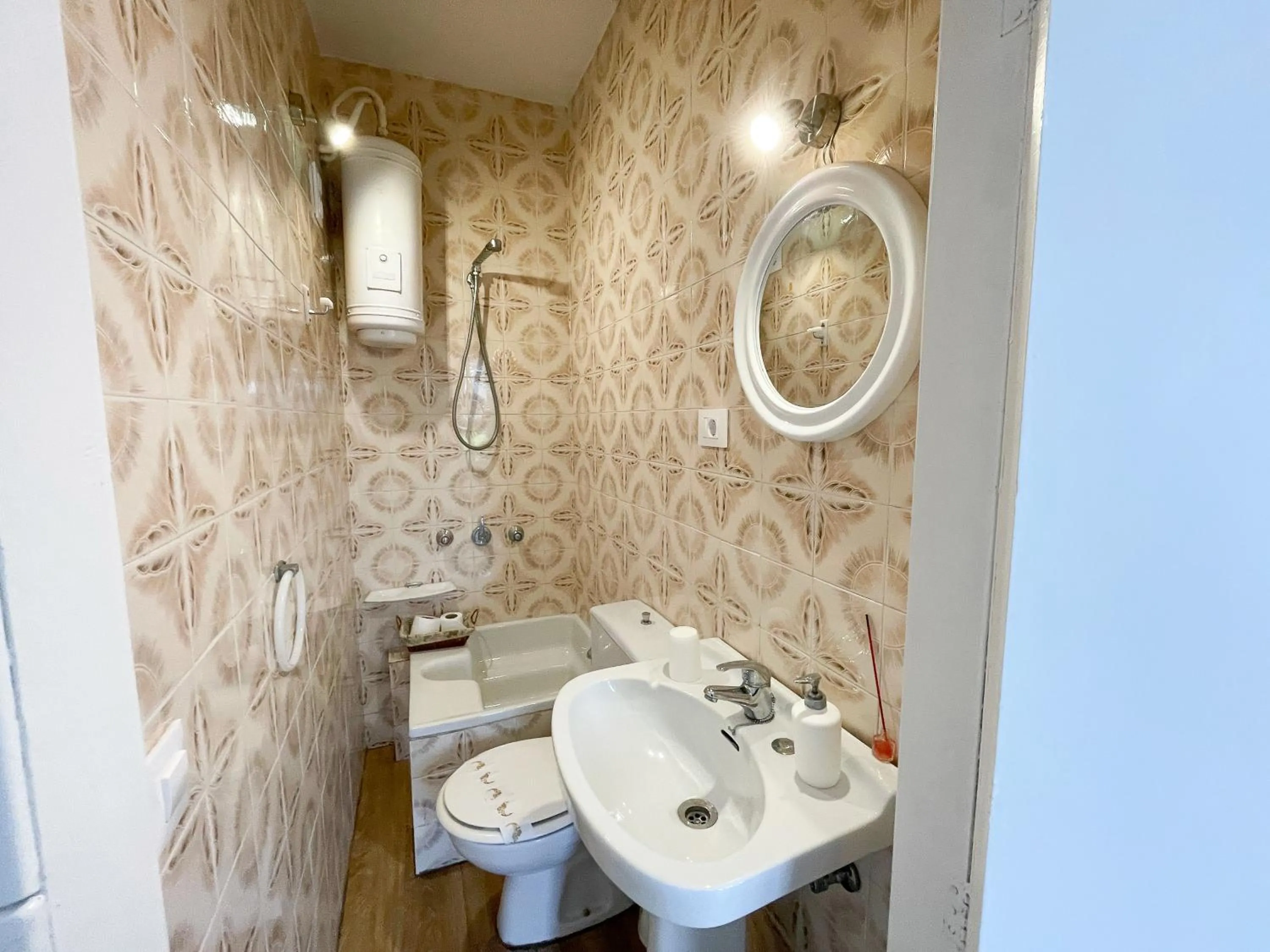 Bathroom in Apartamentos Portonovo 3000
