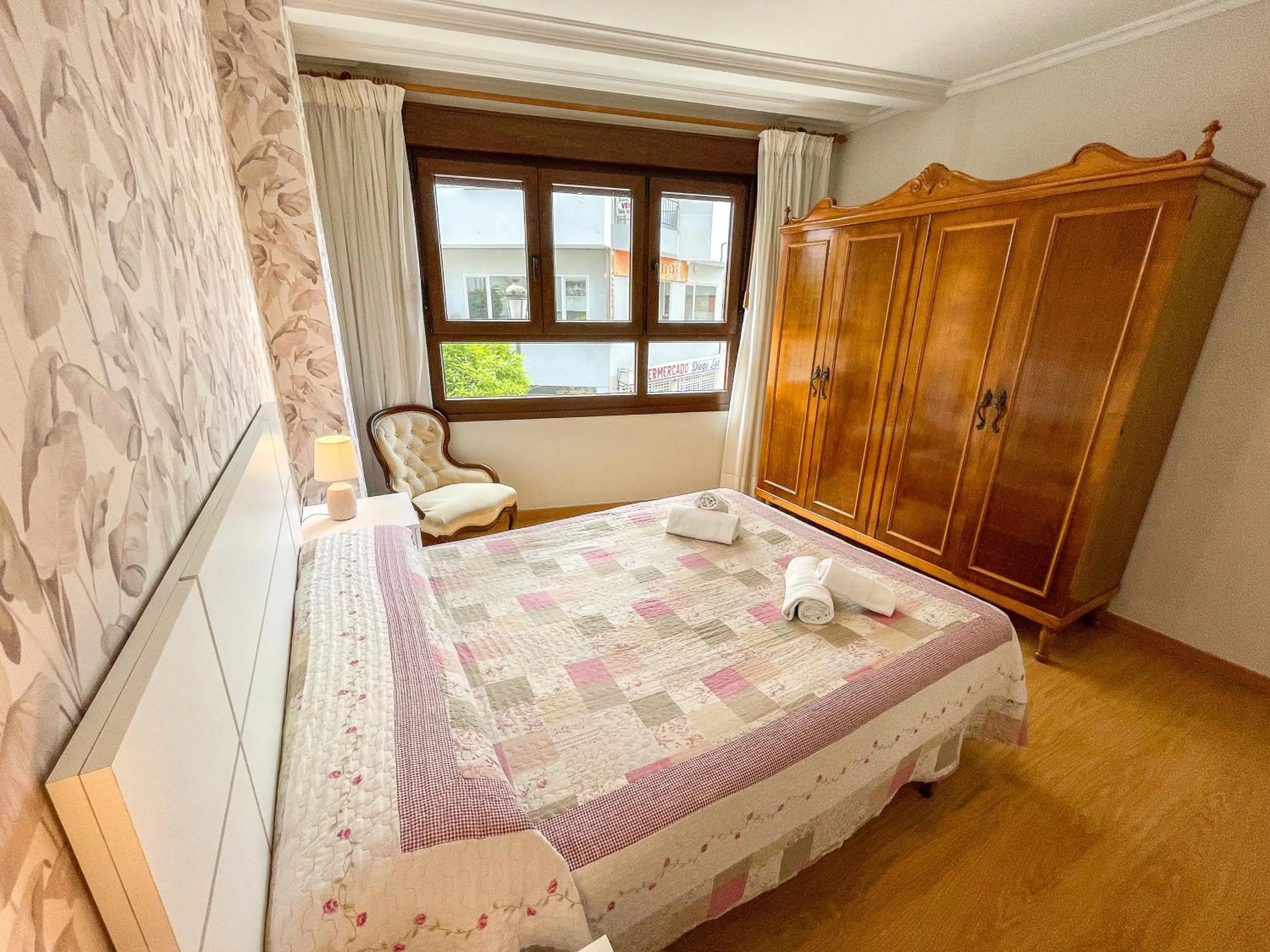 Bedroom, Bed in Apartamentos Portonovo 3000