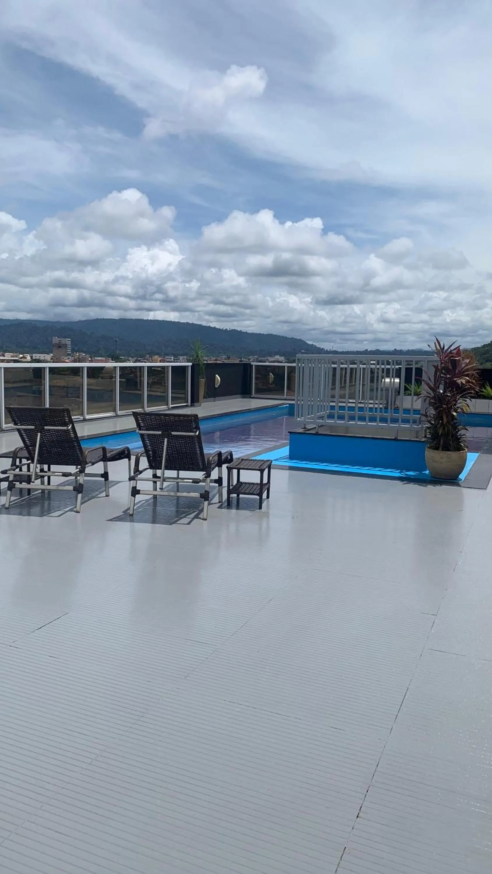 Swimming pool in Atrium Express Hotels