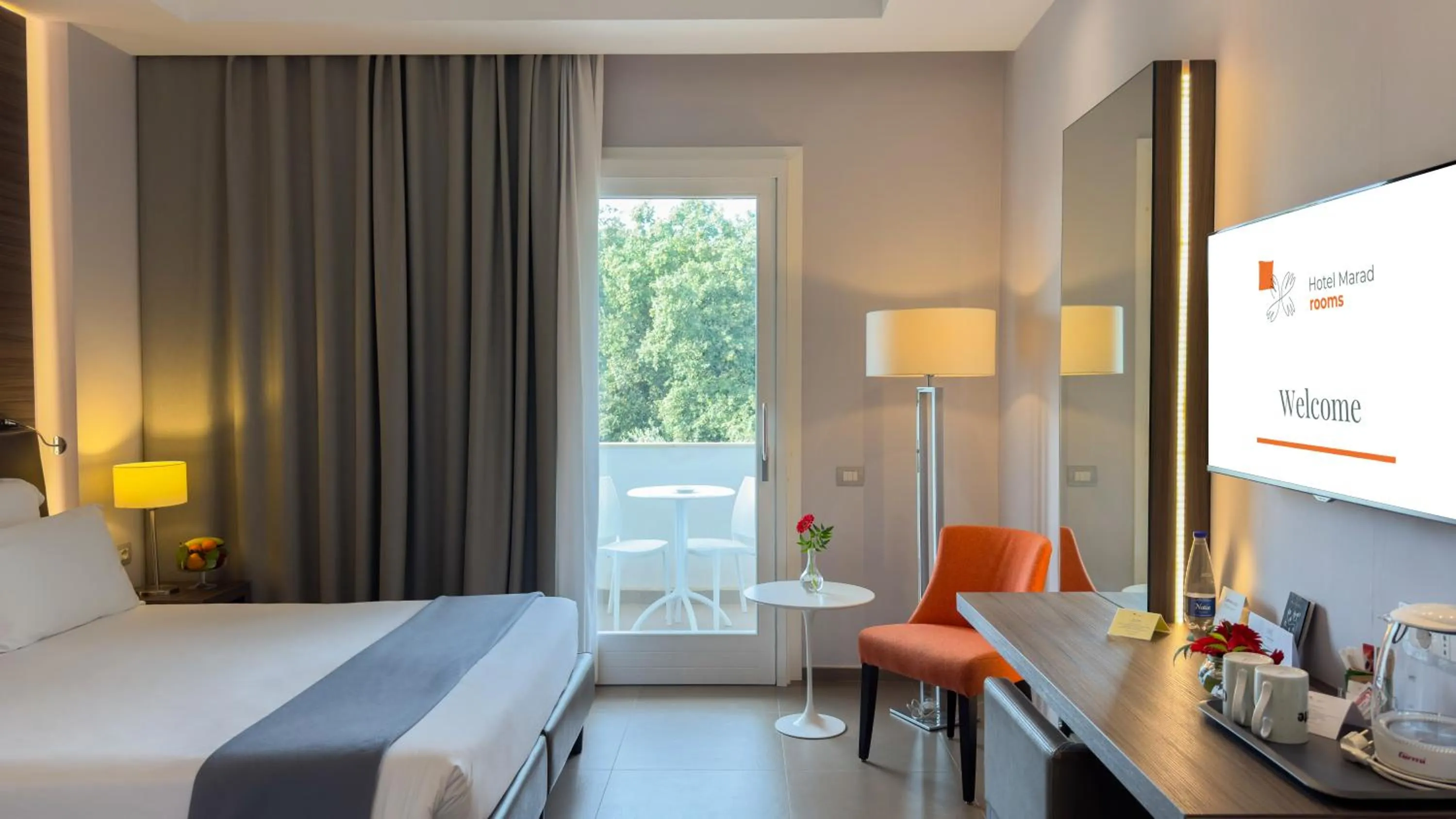 TV and multimedia, Bed in Hotel Marad