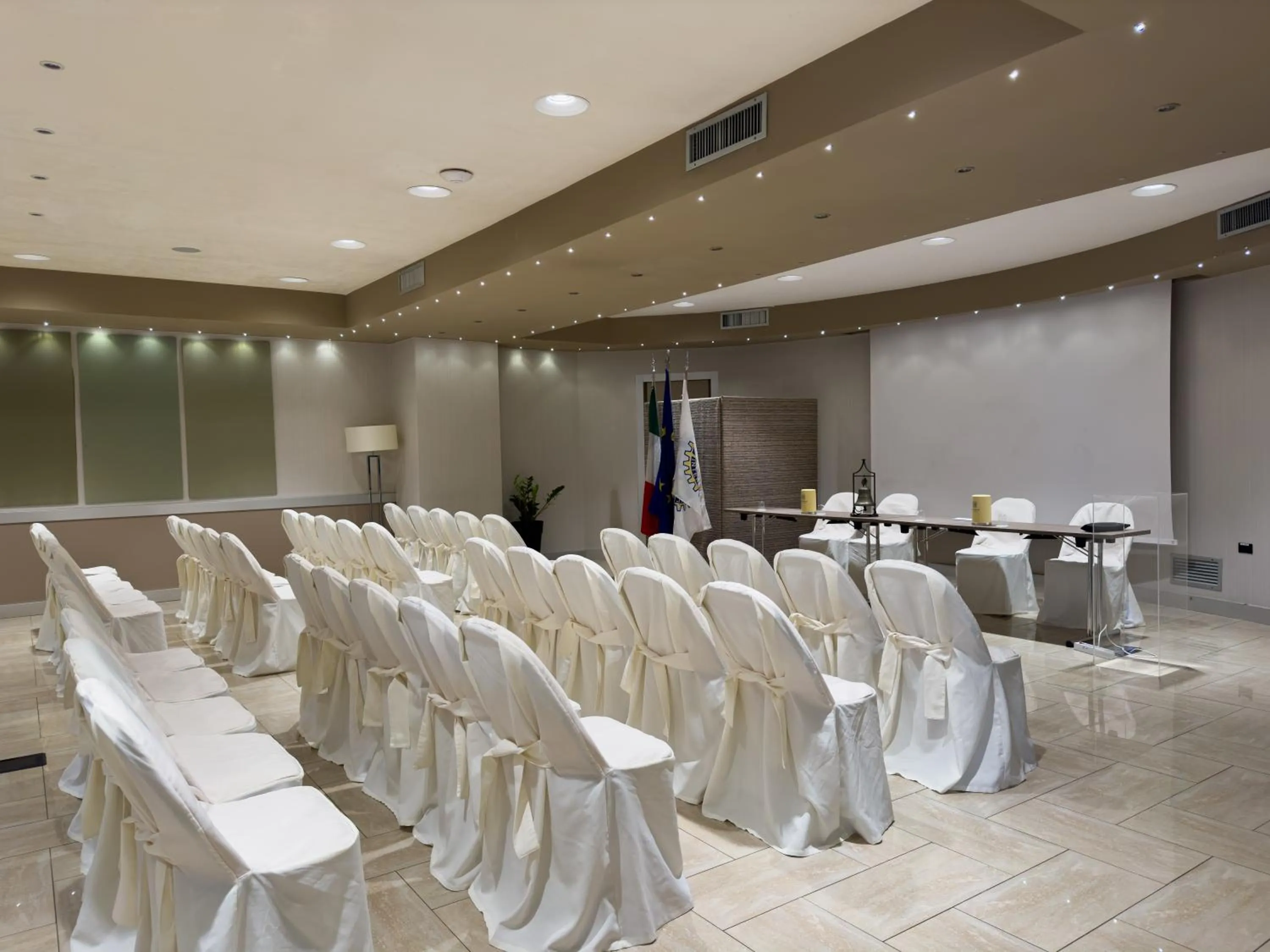 Seating area in Hotel Marad