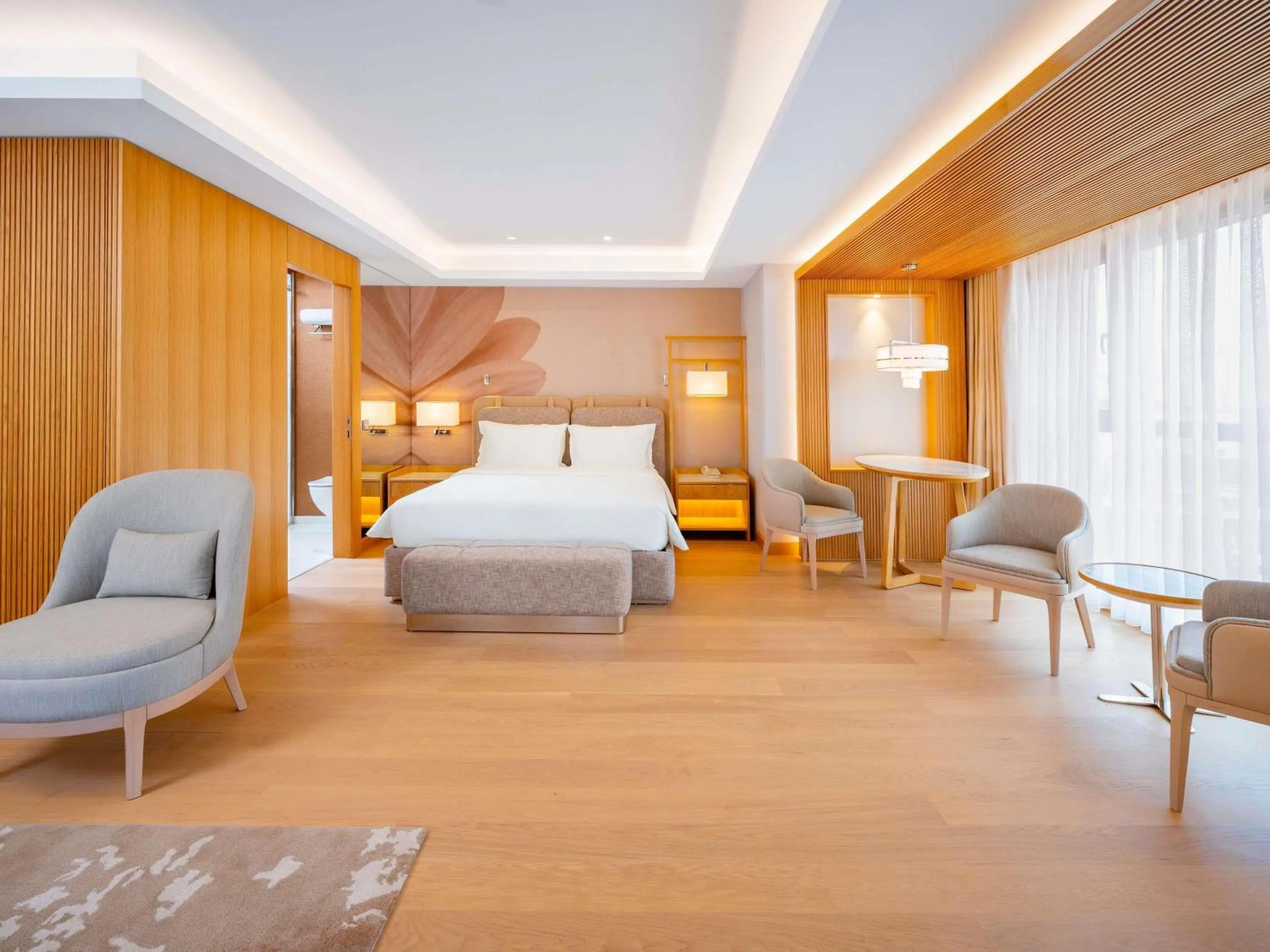 Bedroom, Bed in Mövenpick Hotel Istanbul Bosphorus