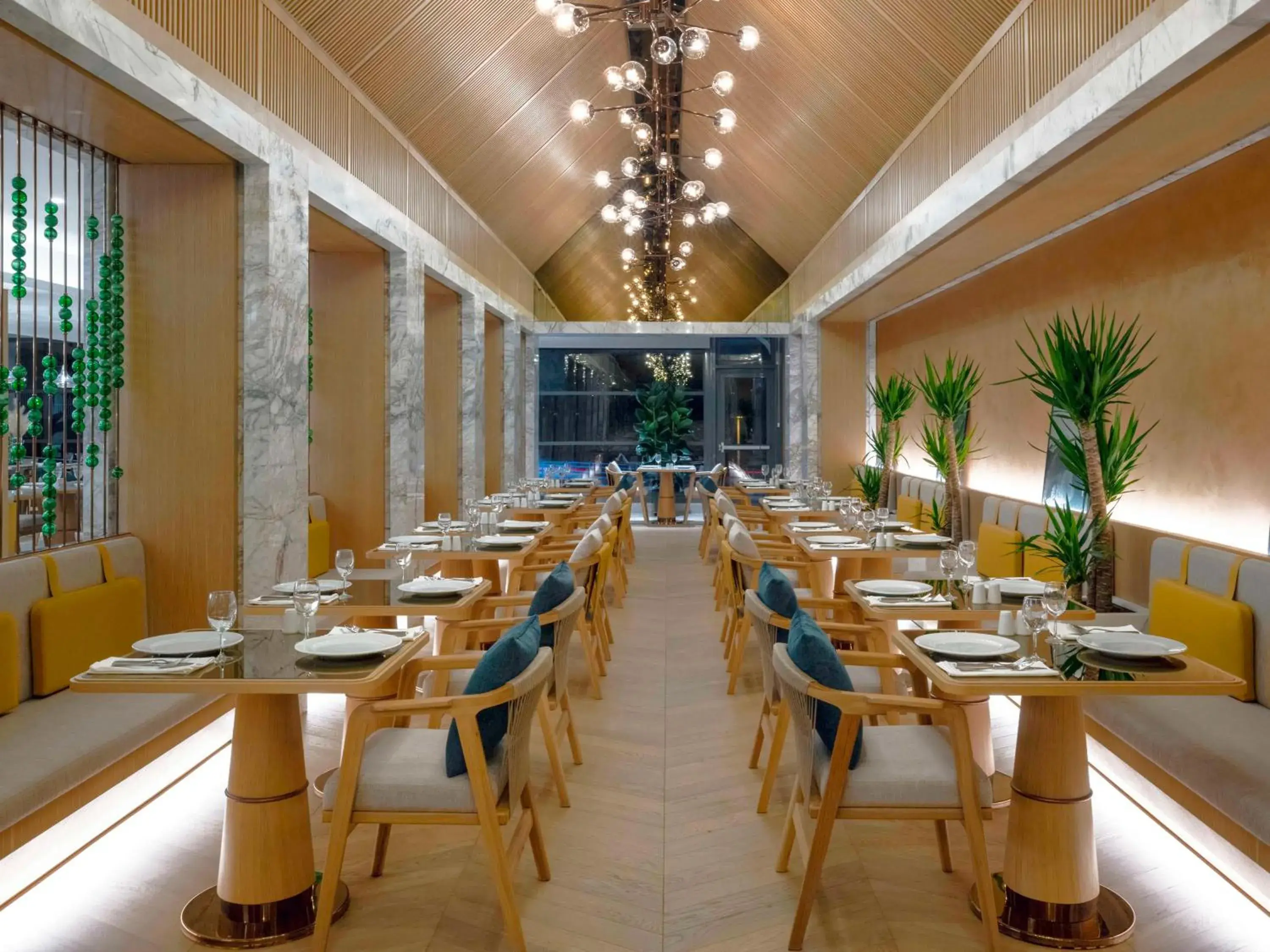 Restaurant/places to eat in Mövenpick Hotel Istanbul Bosphorus Restaurant/places to eat in Mövenpick Hotel Istanbul Bosphorus