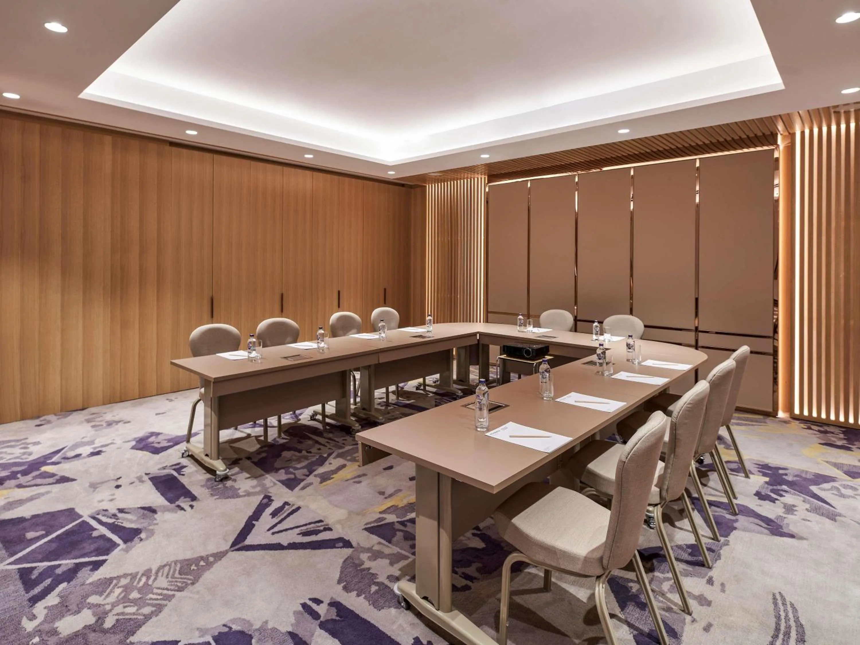 Meeting/conference room in Mövenpick Hotel Istanbul Bosphorus