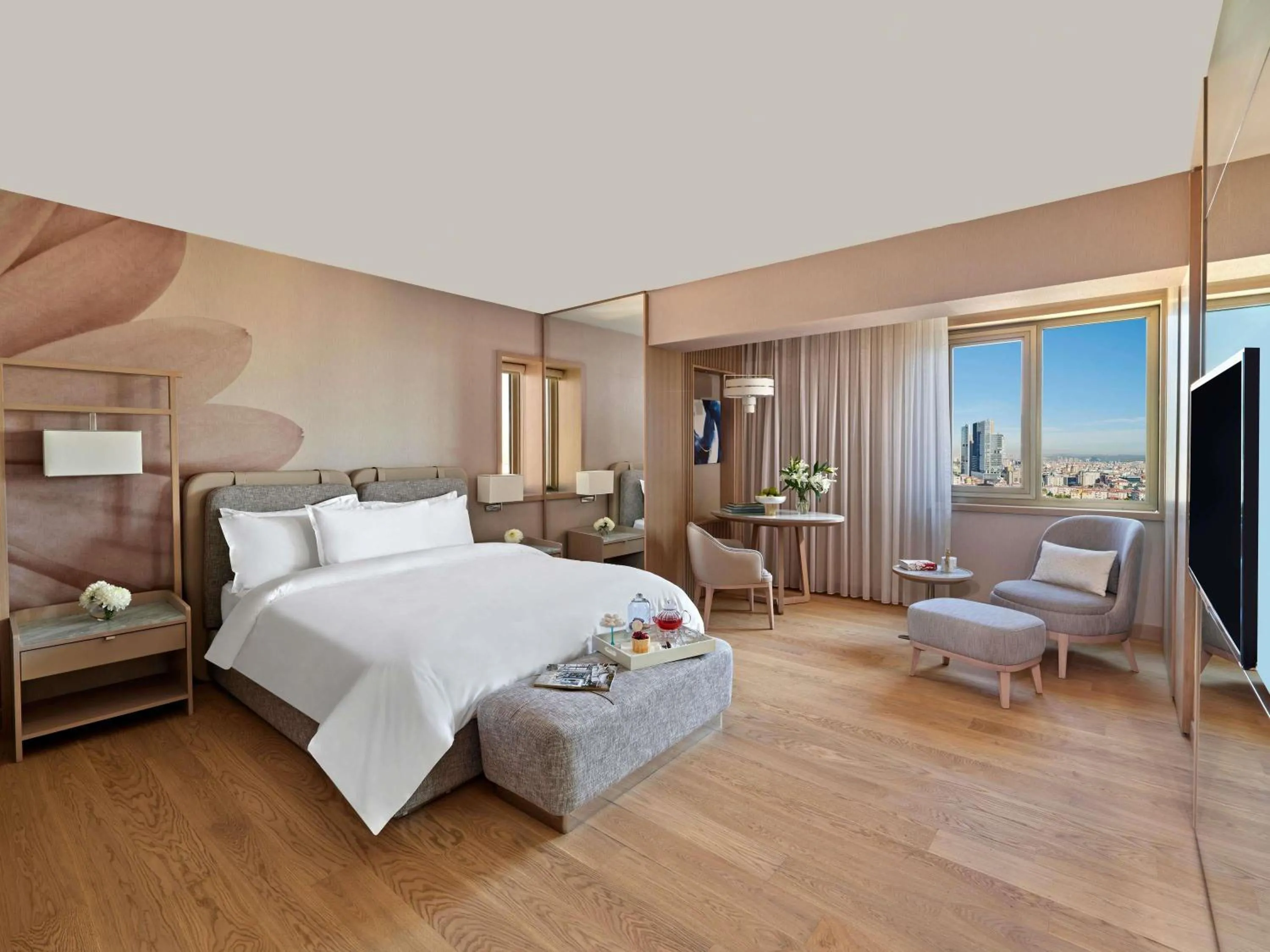 Bedroom, Bed in Mövenpick Hotel Istanbul Bosphorus