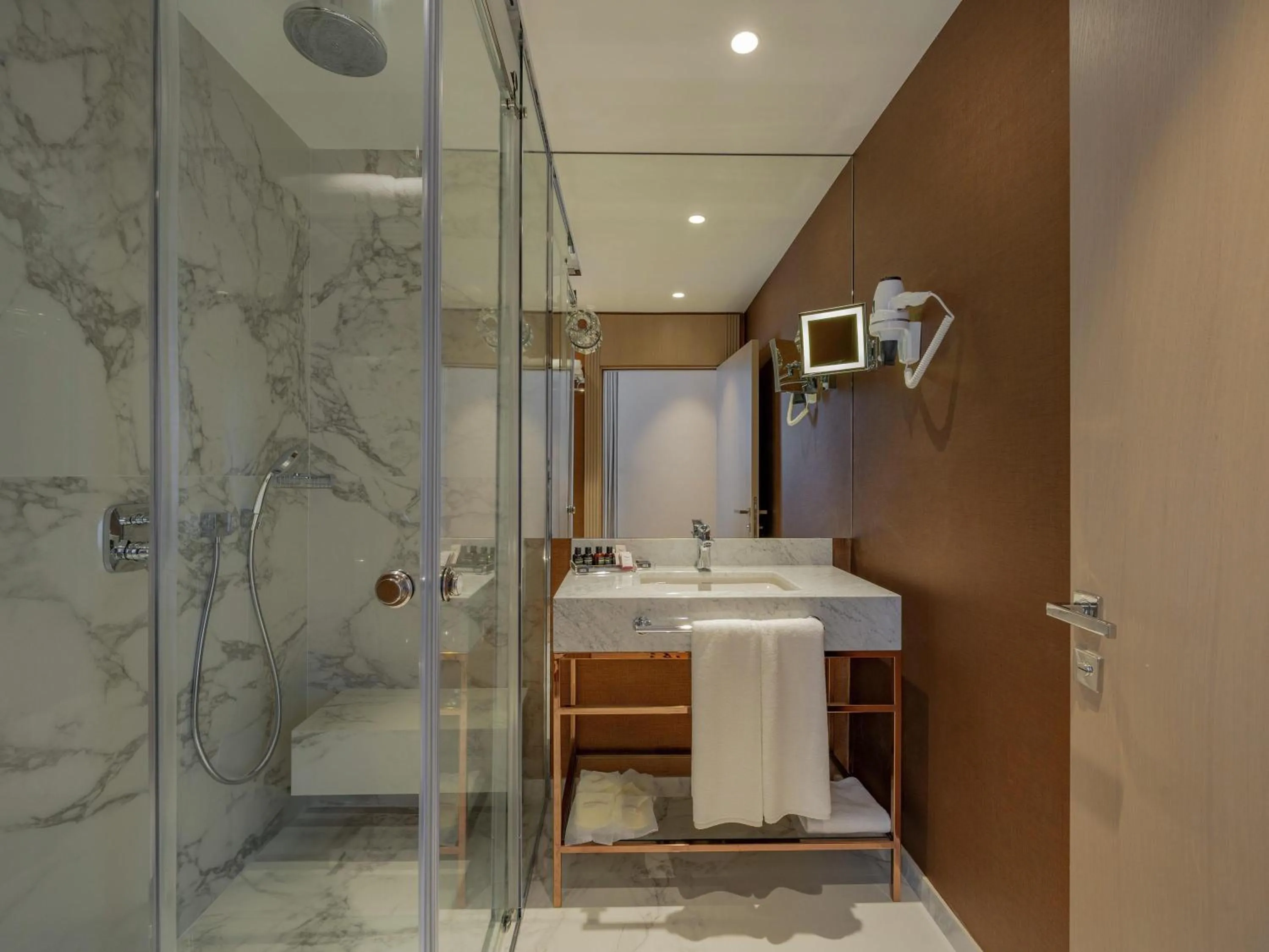 Bedroom in Mövenpick Hotel Istanbul Bosphorus