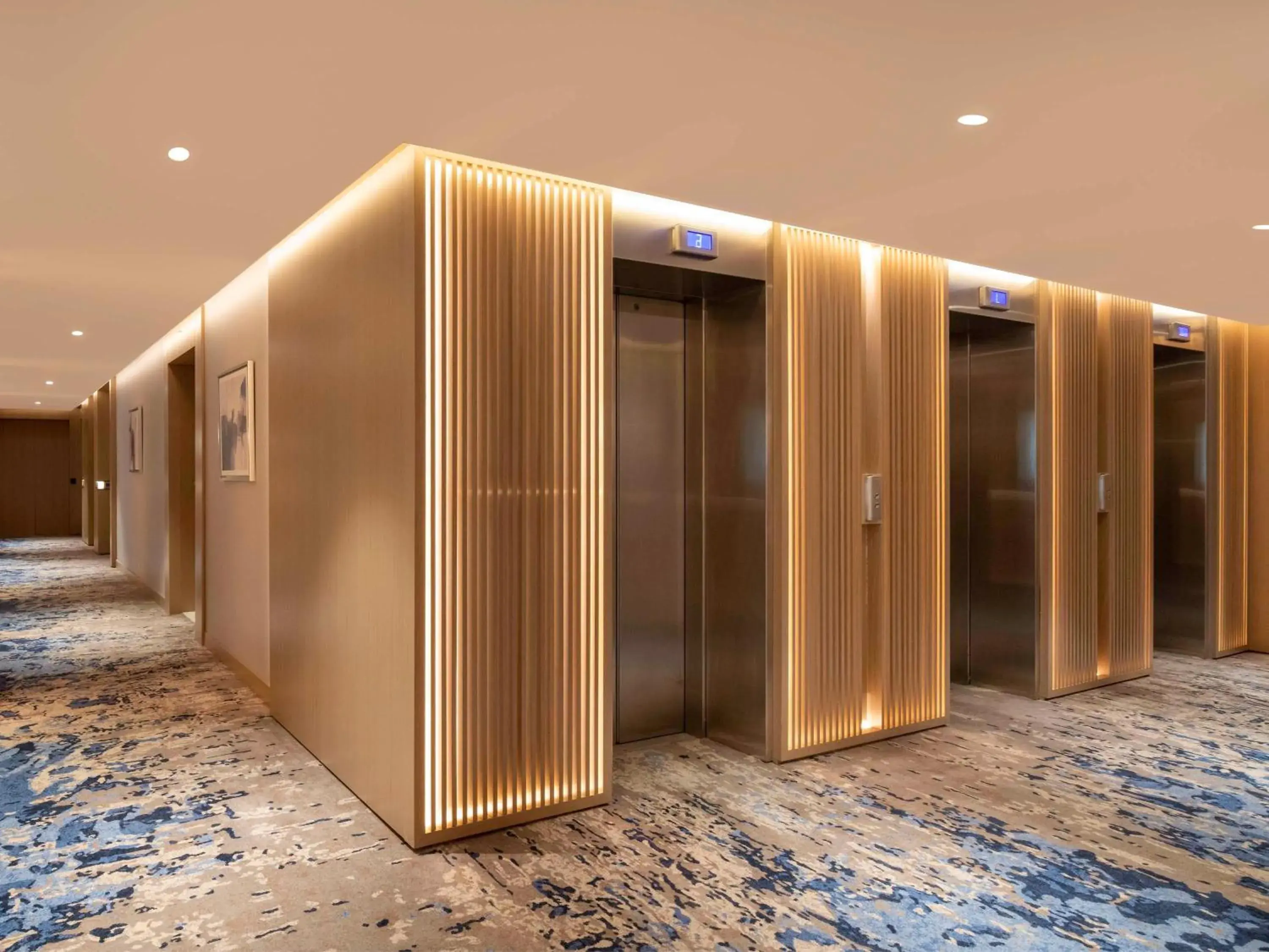 Bedroom in Mövenpick Hotel Istanbul Bosphorus Bedroom in Mövenpick Hotel Istanbul Bosphorus