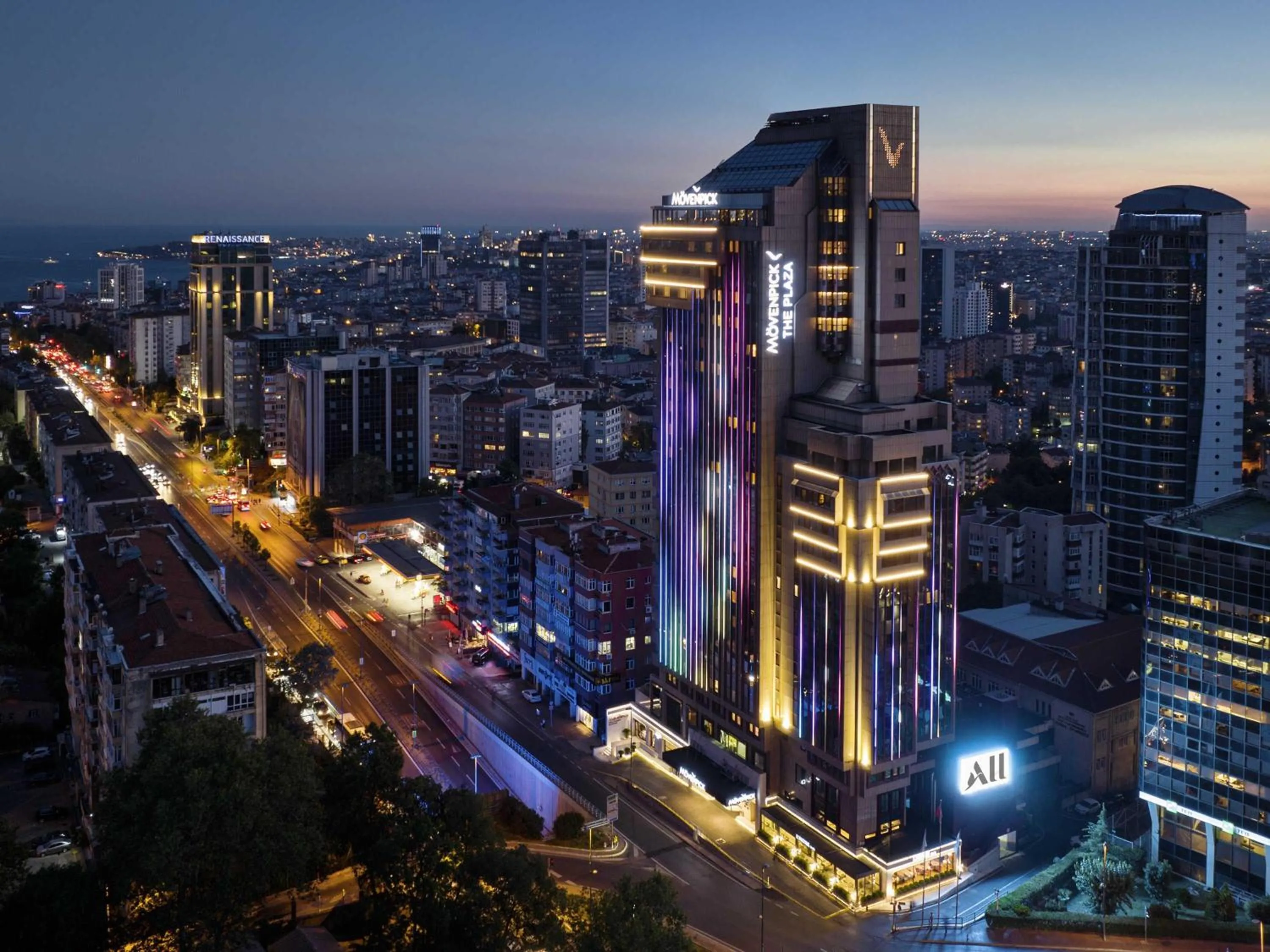Property building in Mövenpick Hotel Istanbul Bosphorus