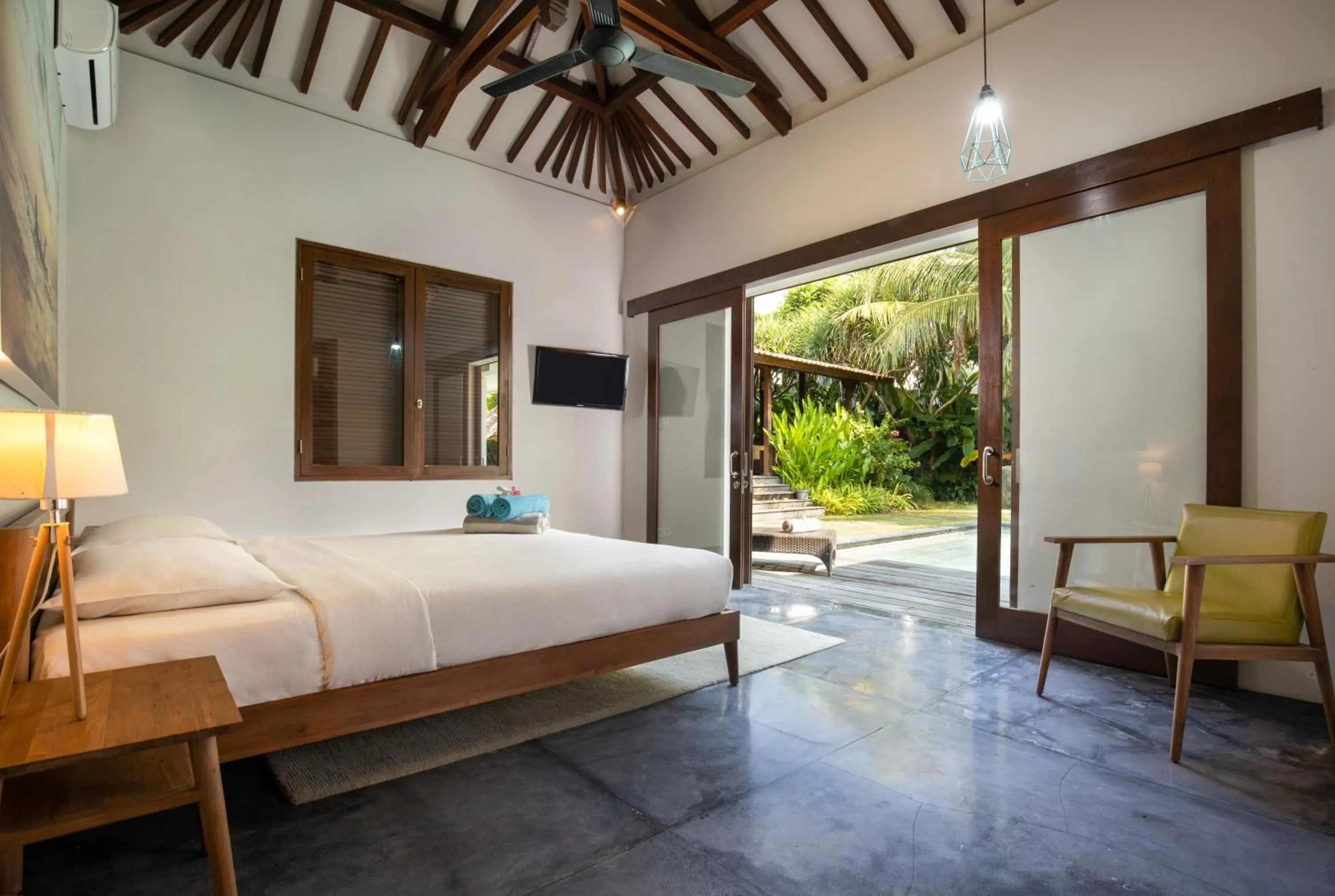 Photo of the whole room, Bed in Villa Markisa Echo Beach