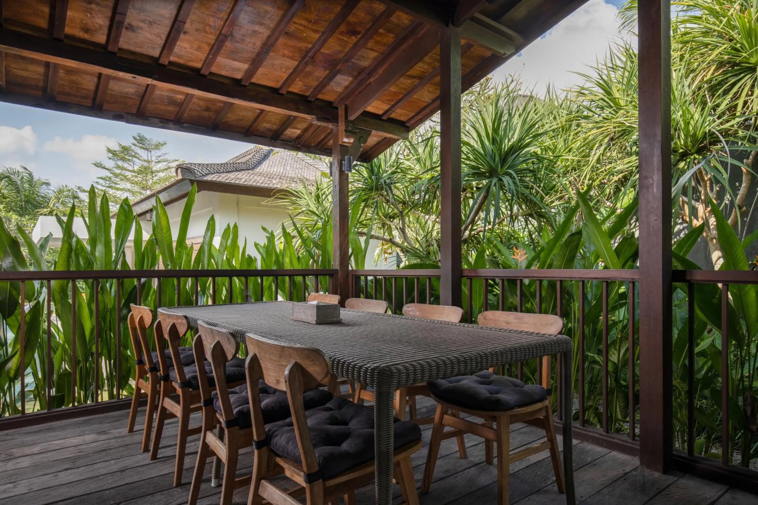 Patio in Villa Markisa Echo Beach