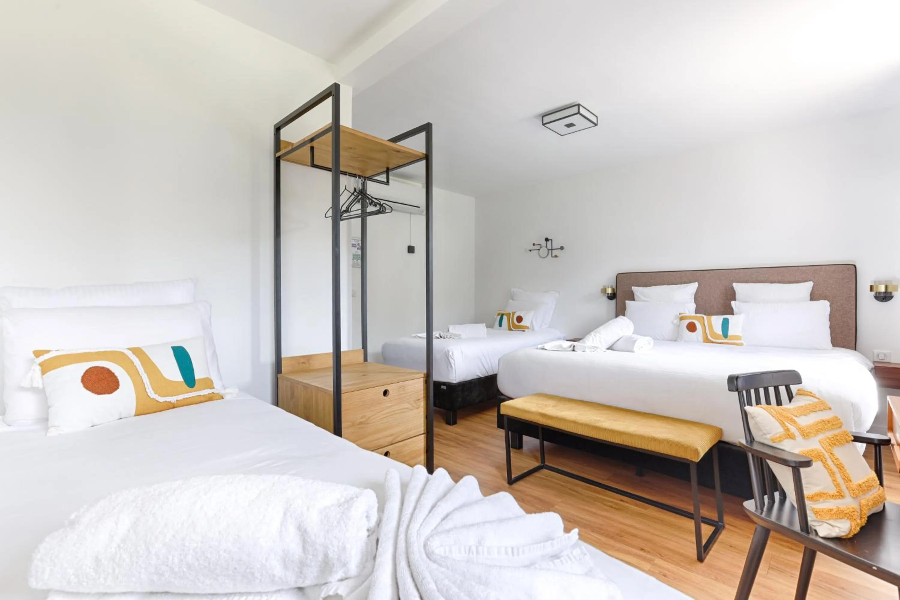 Photo of the whole room, Bed in La Coudraie - Proche de Disneyland