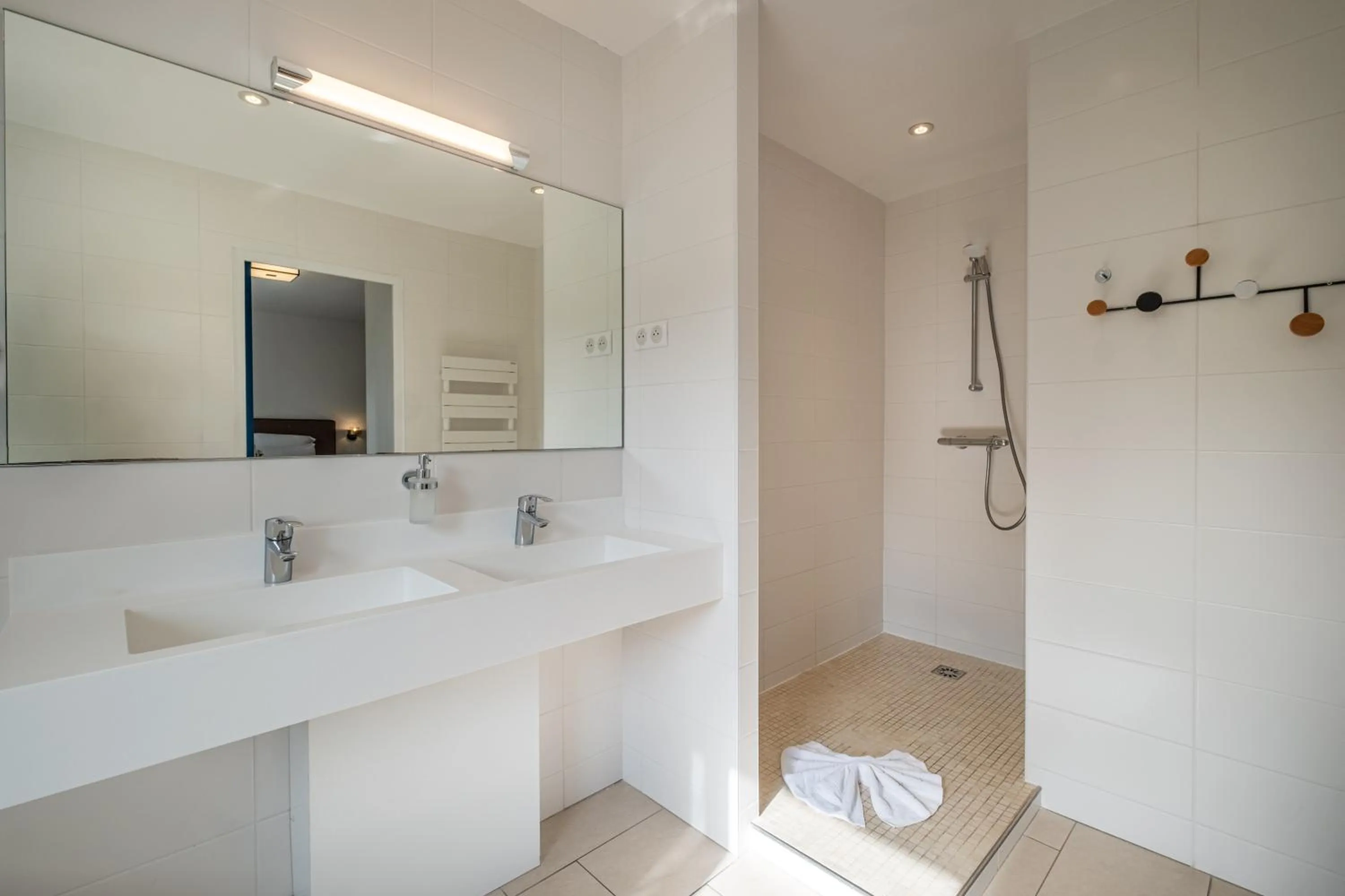 Shower in La Coudraie - Proche de Disneyland