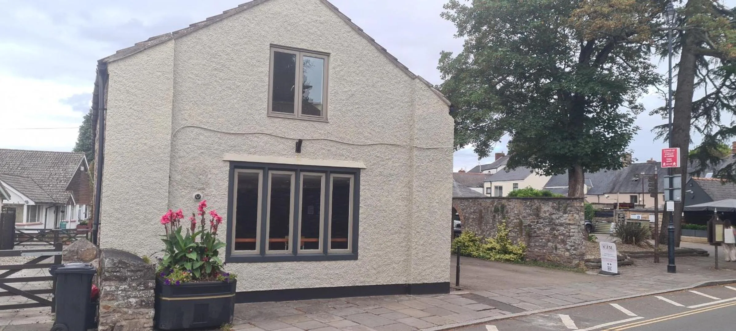 1 Bed Loft - Sleeps 2 - Parking - Wifi