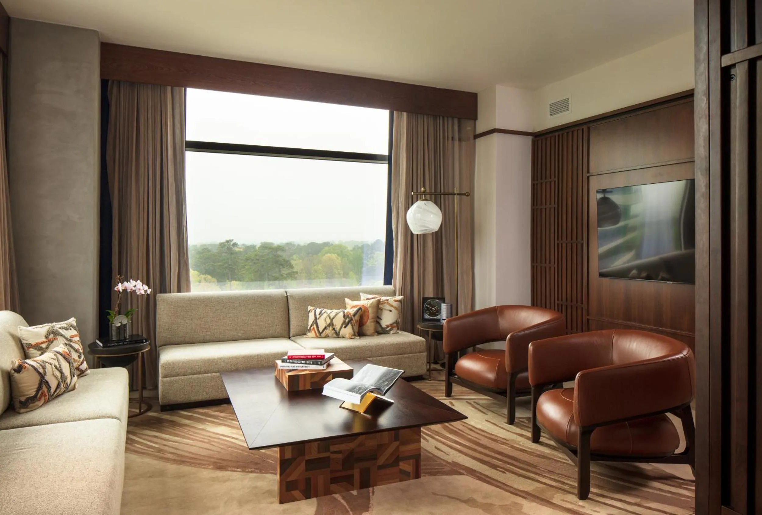 TV and multimedia in Nobu Hotel Atlanta