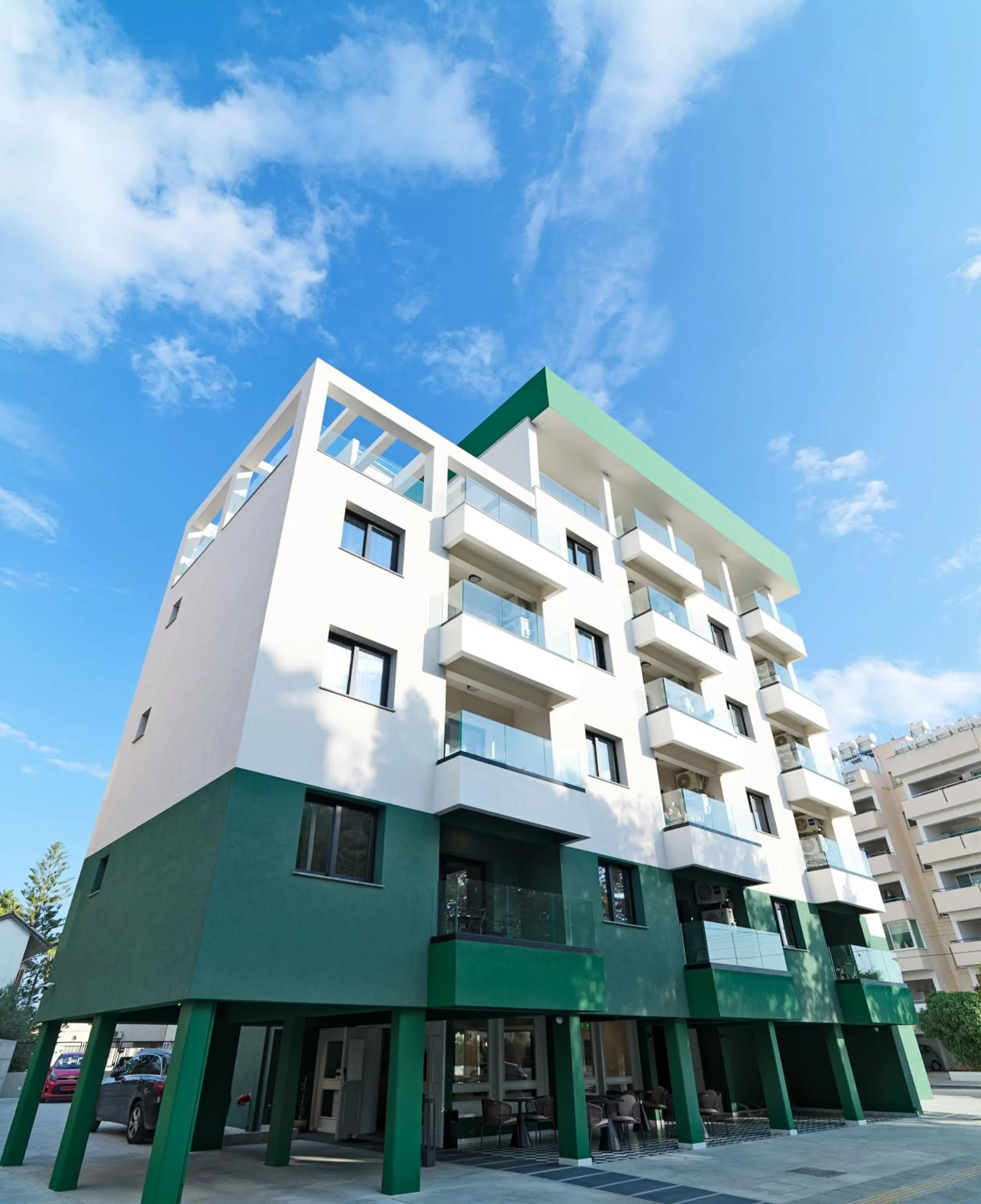 Day in LIV The City Suites ADULTS ONLY