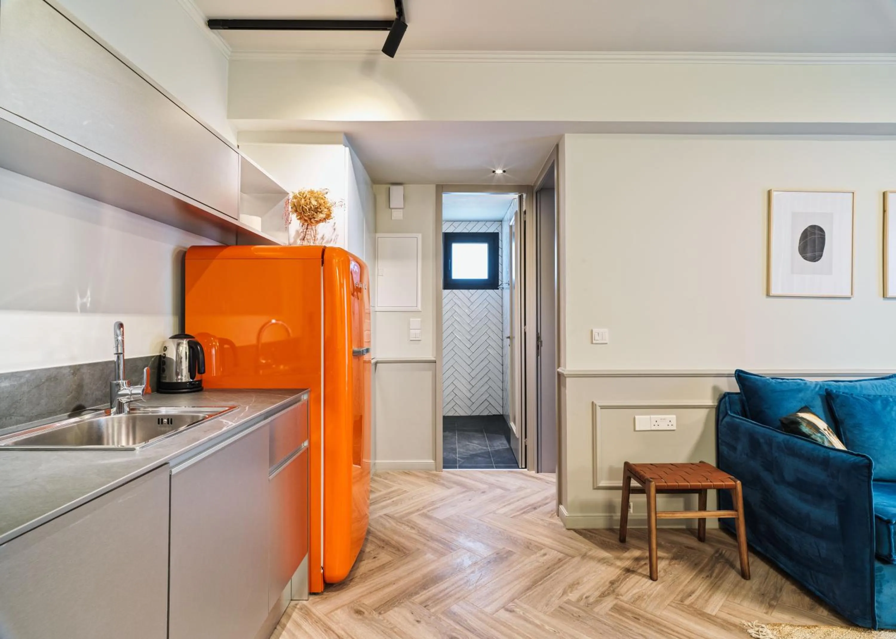 Kitchen or kitchenette in LIV The City Suites ADULTS ONLY