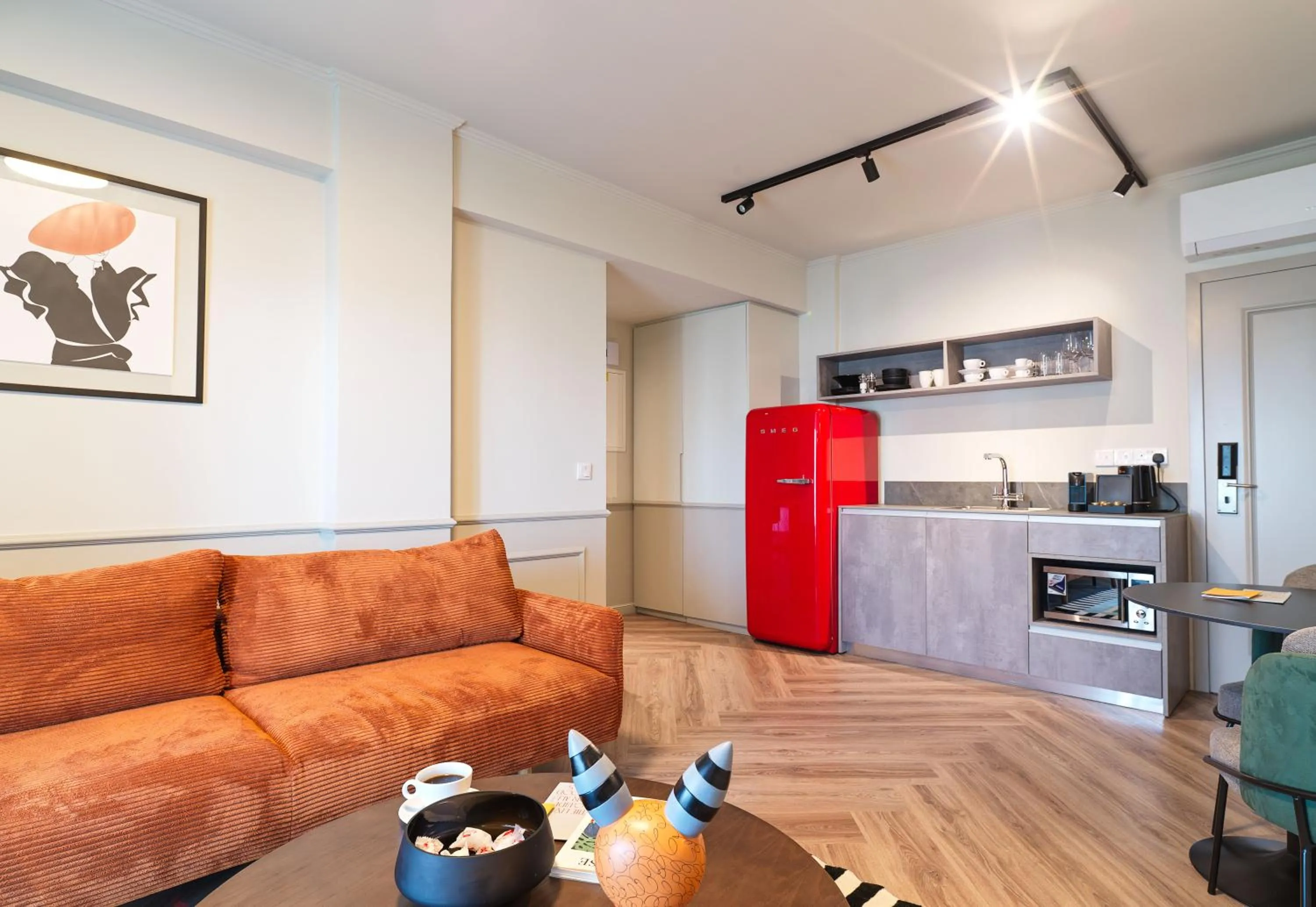 Kitchen or kitchenette in LIV The City Suites ADULTS ONLY