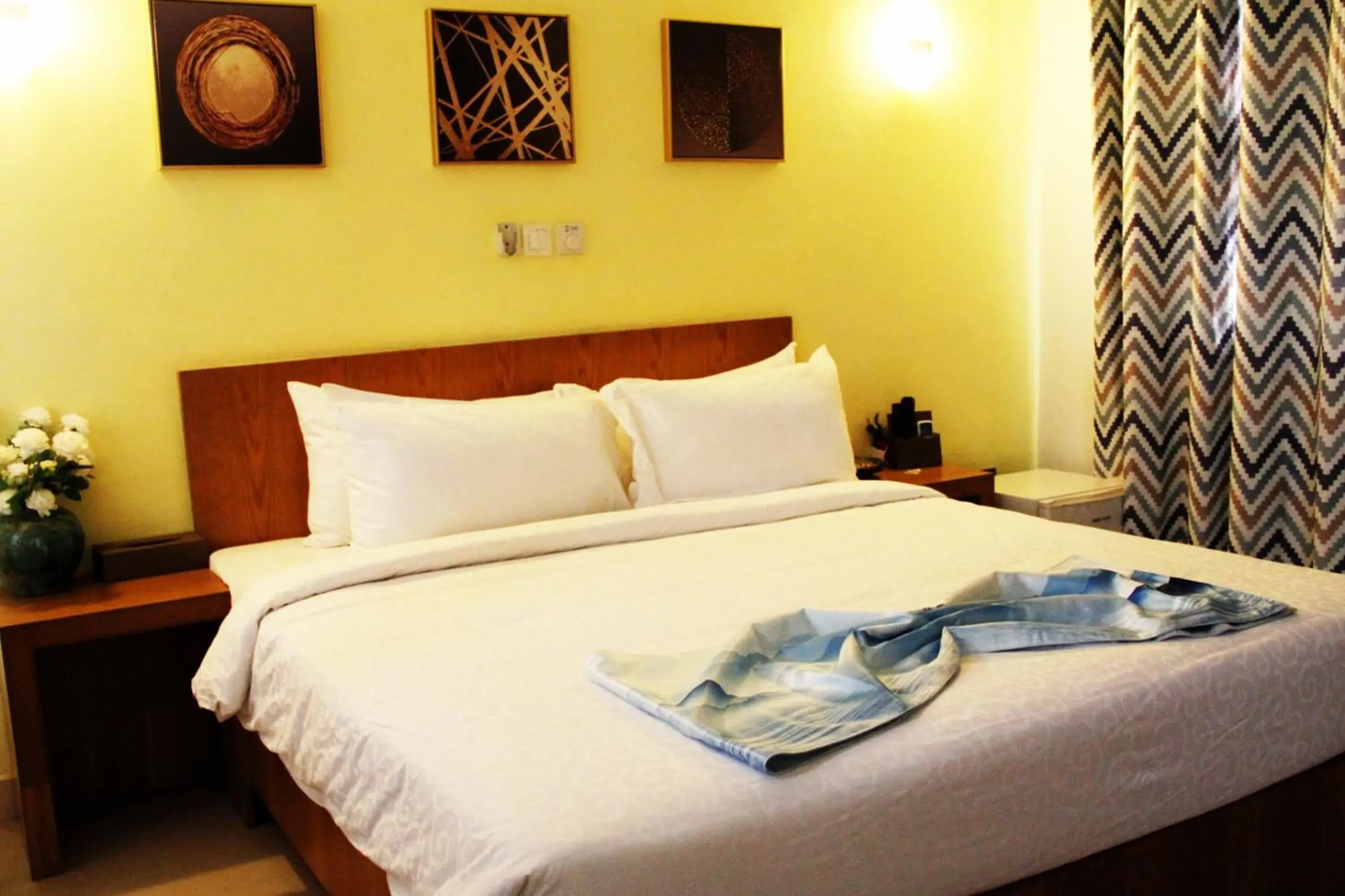 Bed in Canwin Hotel Bed in Canwin Hotel