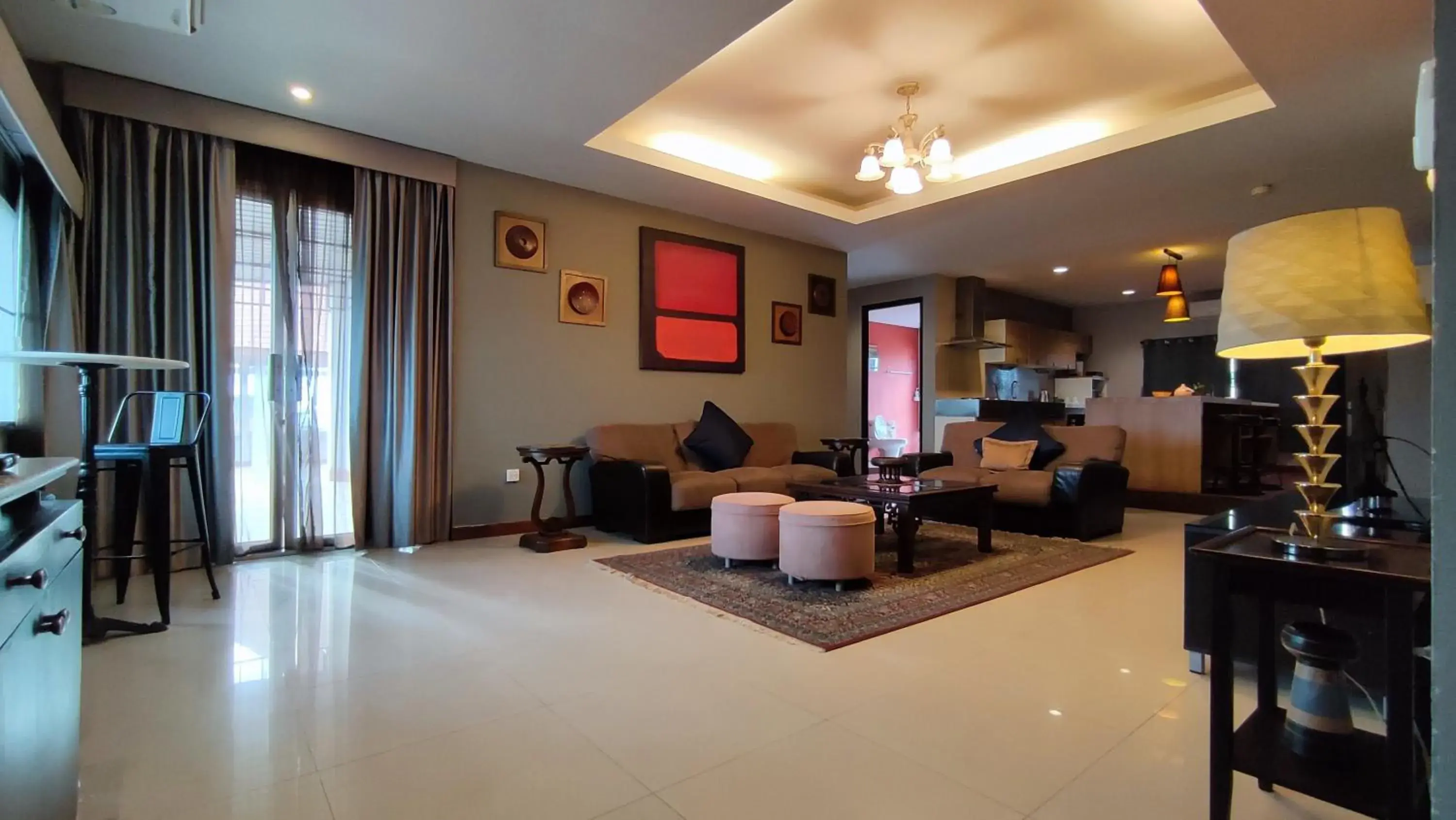 Living room, Lobby/Reception in ShriGo Resort & Spa Pattaya