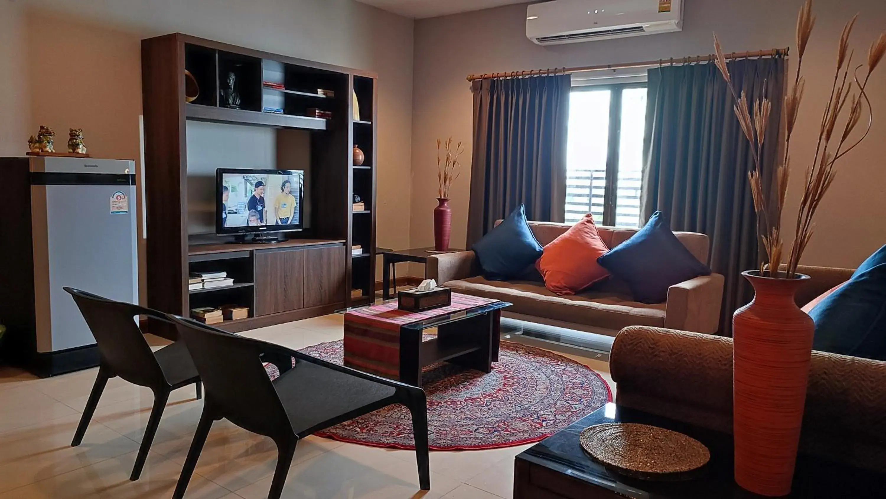 Communal lounge/ TV room, Seating Area in ShriGo Resort & Spa Pattaya