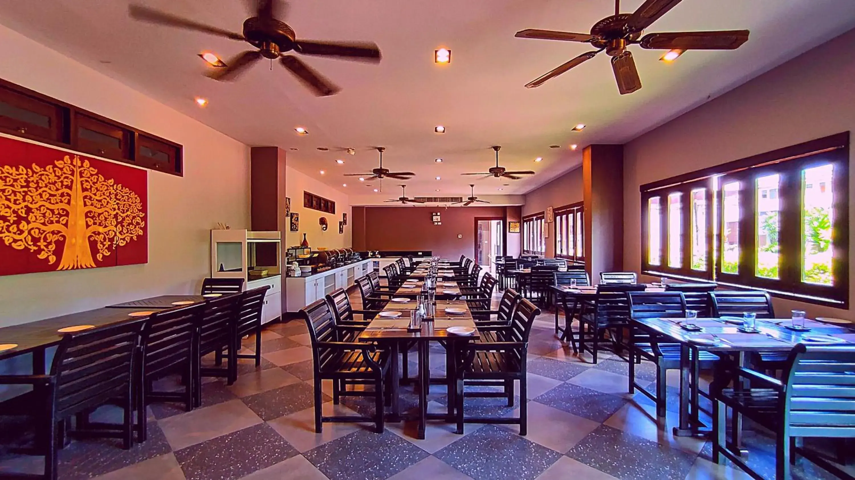 Restaurant/Places to Eat in ShriGo Resort & Spa Pattaya