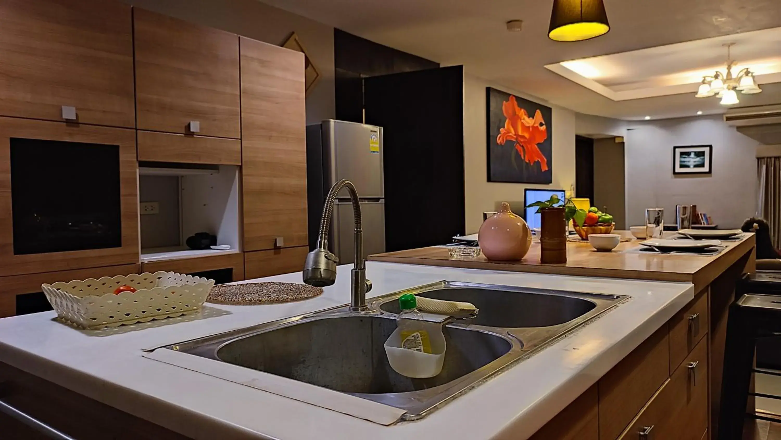 kitchen, Kitchen/Kitchenette in ShriGo Resort & Spa Pattaya