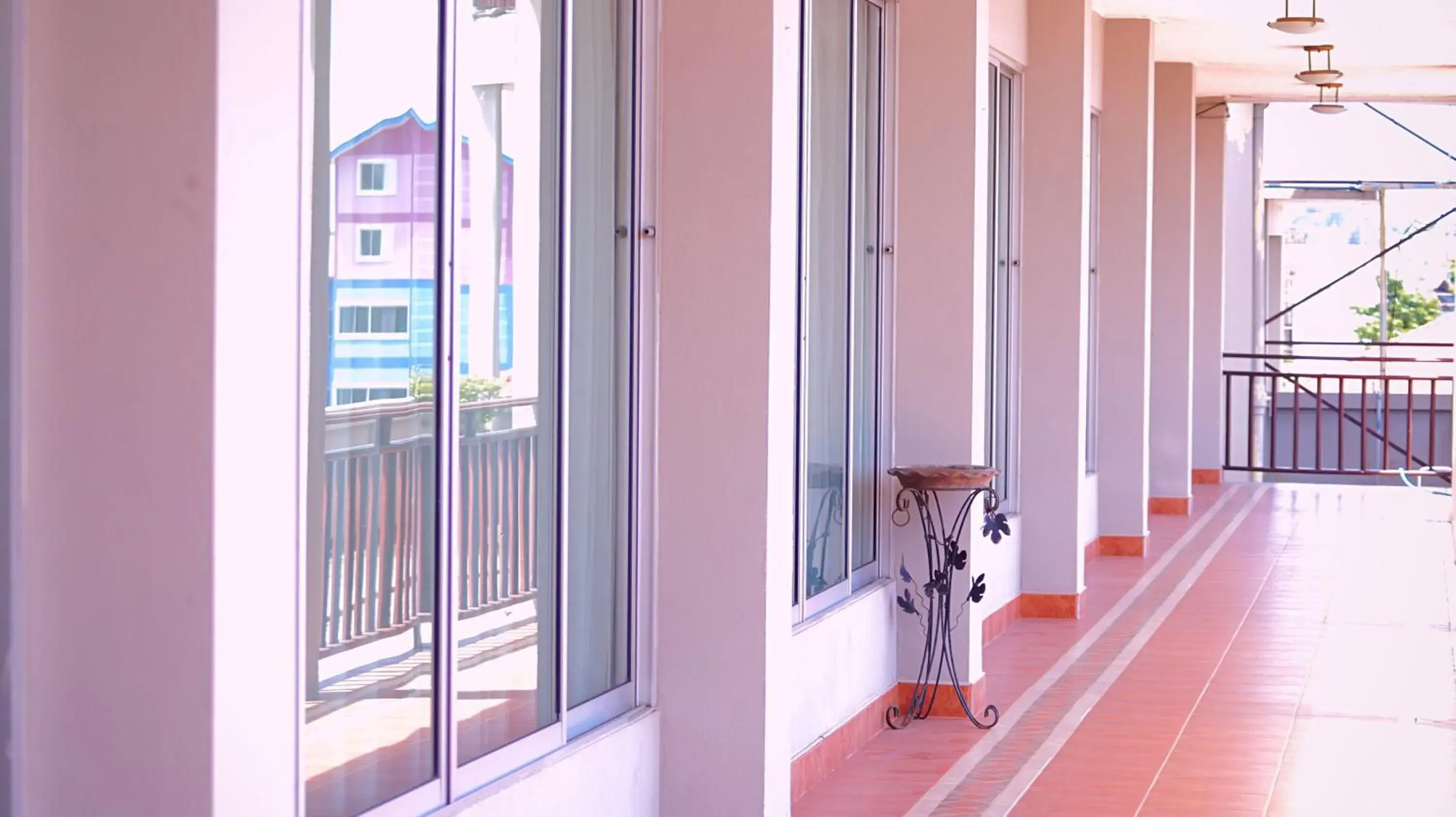 Balcony/Terrace in ShriGo Resort & Spa Pattaya