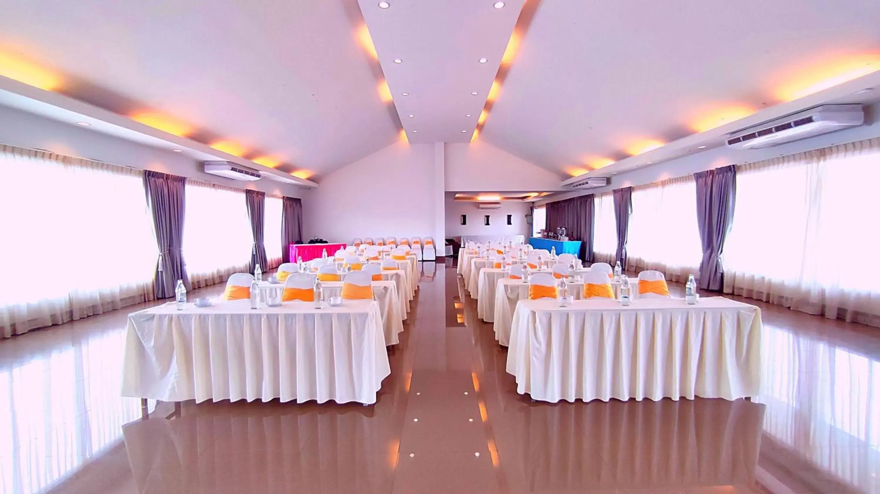 Banquet/Function facilities in ShriGo Resort & Spa Pattaya