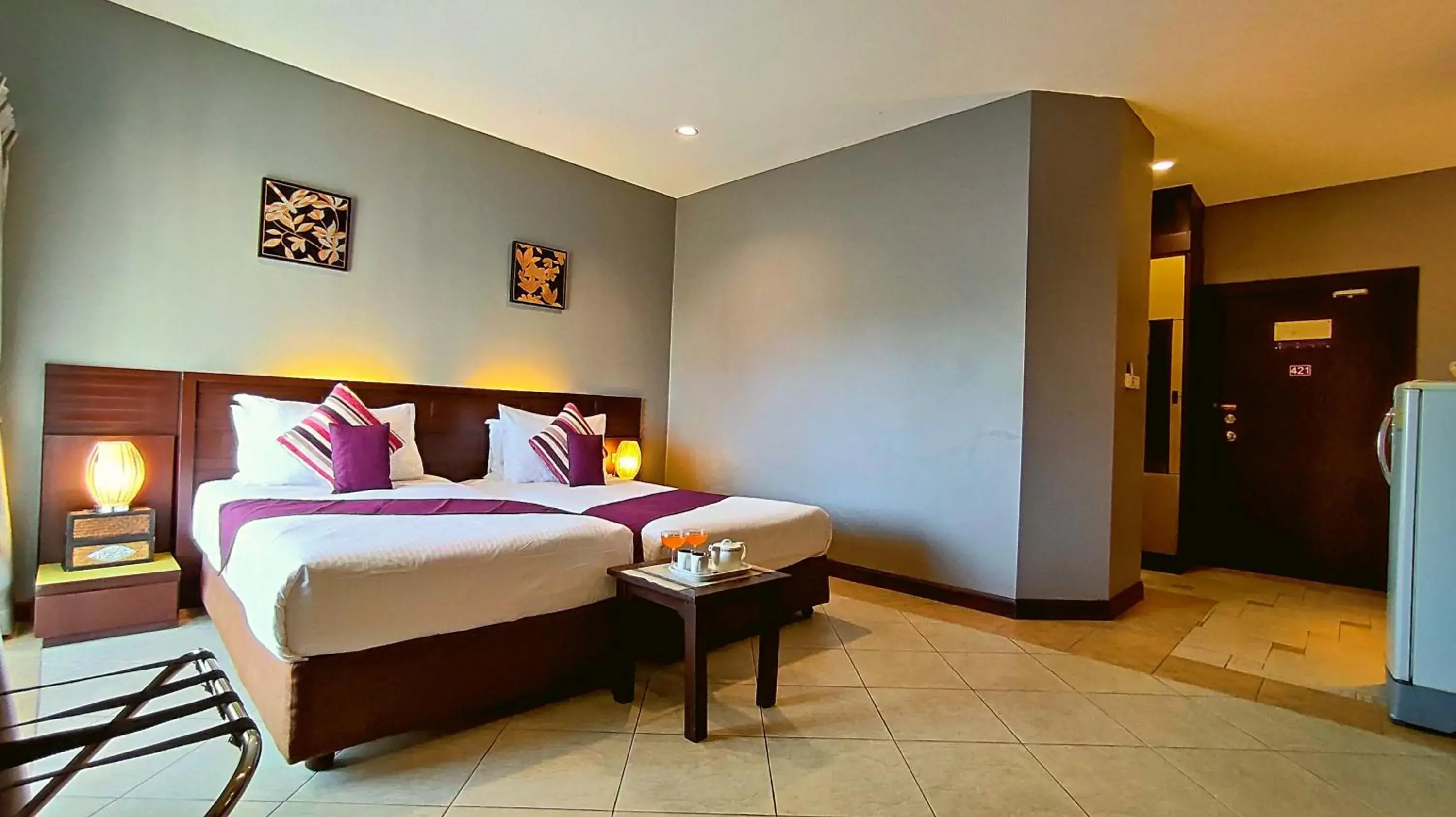 Bed in ShriGo Resort & Spa Pattaya