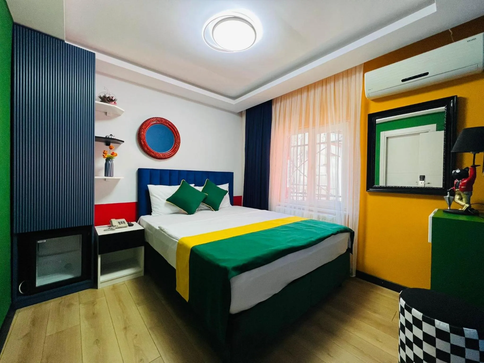 Bedroom in Apex Hotel