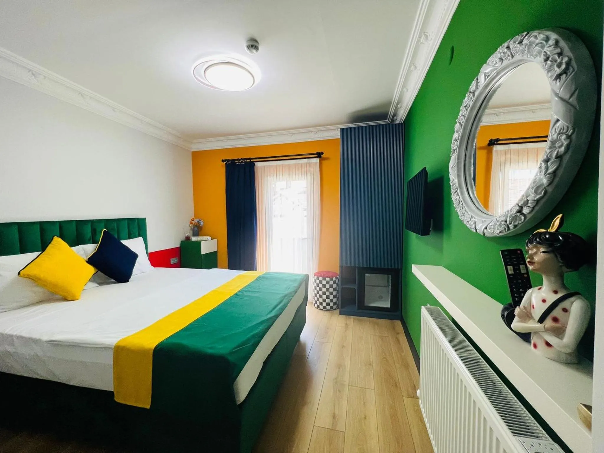 Bedroom in Apex Hotel