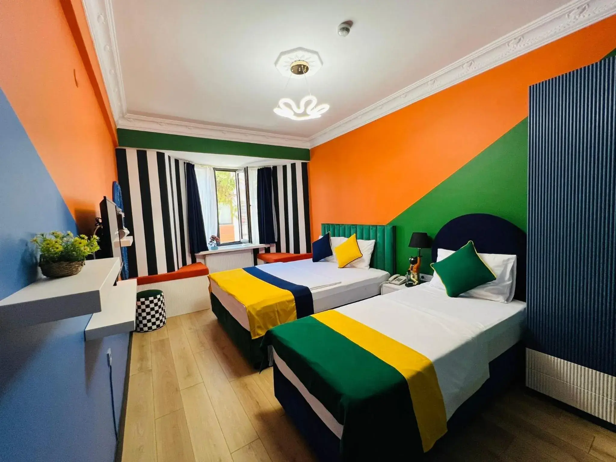 Triple Room in Apex Hotel Triple Room in Apex Hotel