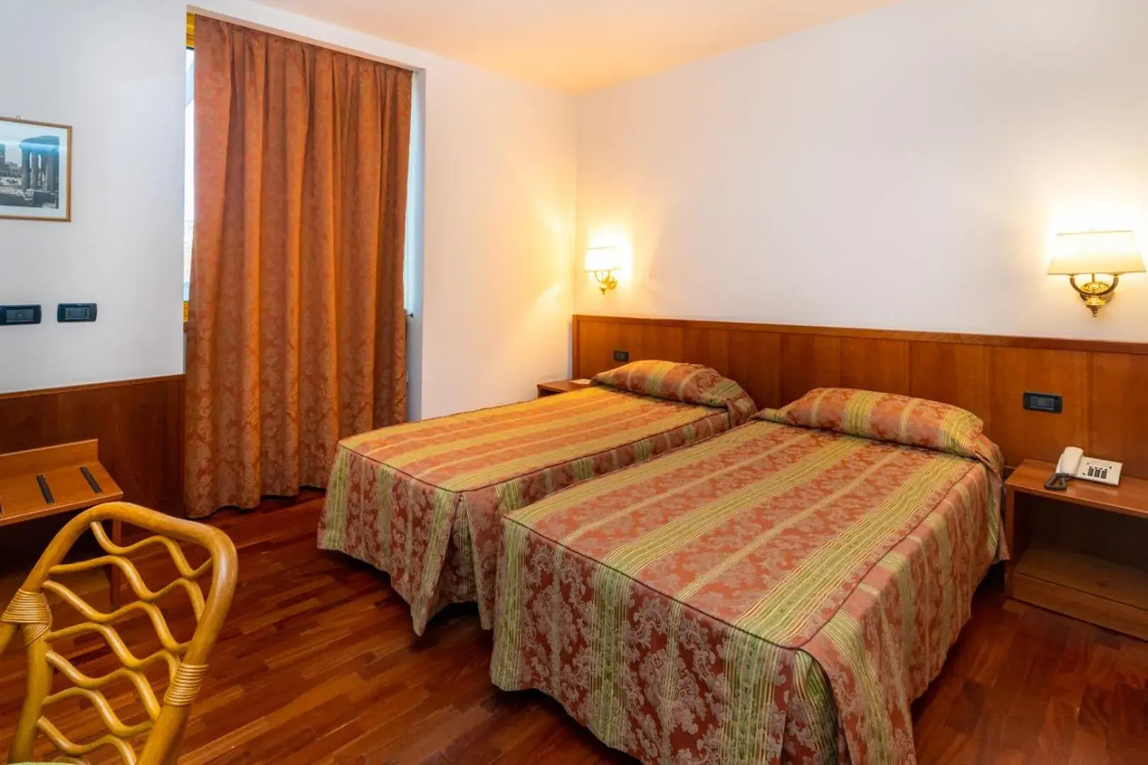 Bedroom, Bed in Hotel Tivoli Bedroom, Bed in Hotel Tivoli