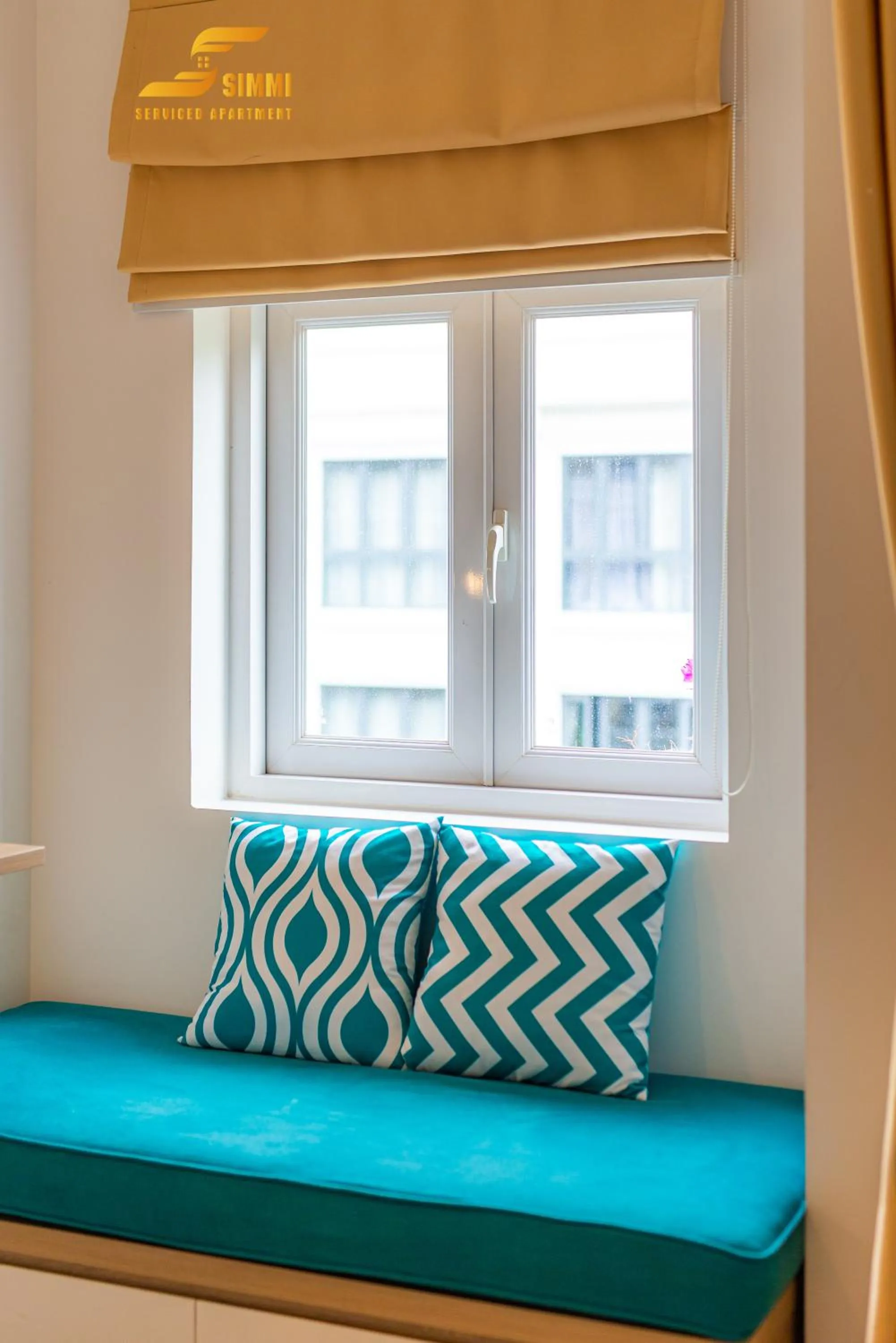 Living room, Bed in Simmi 4 Hotel & Apartment Near SECC