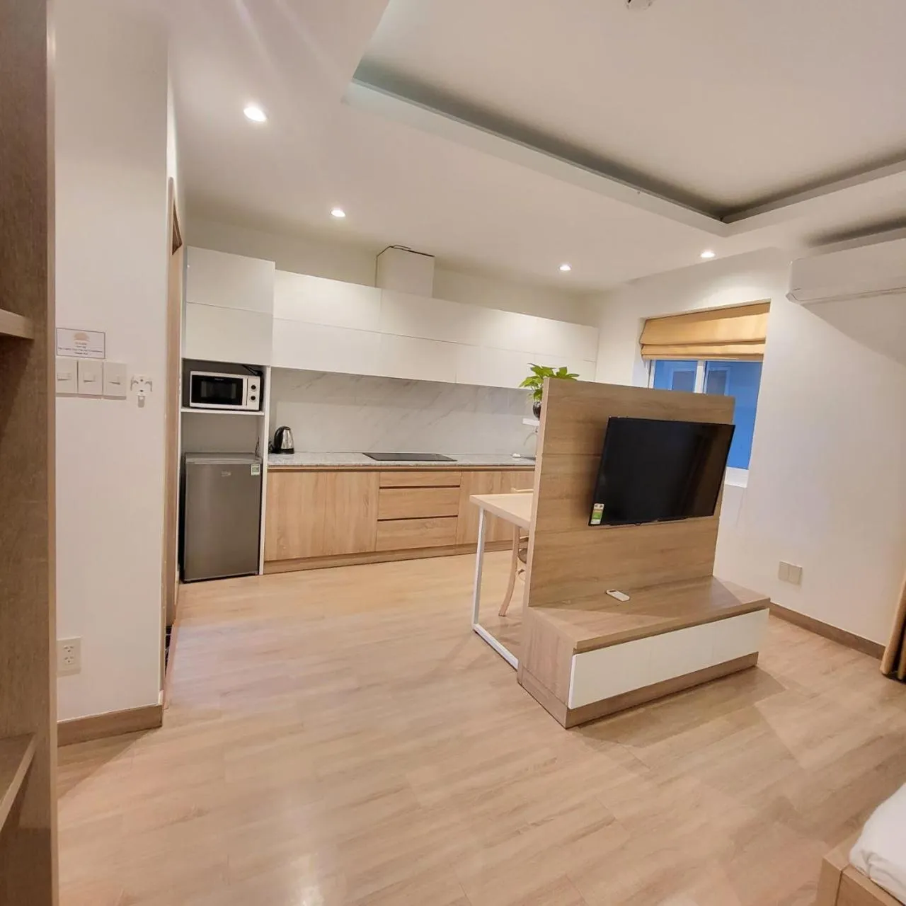 TV and multimedia in Simmi 4 Hotel & Apartment Near SECC