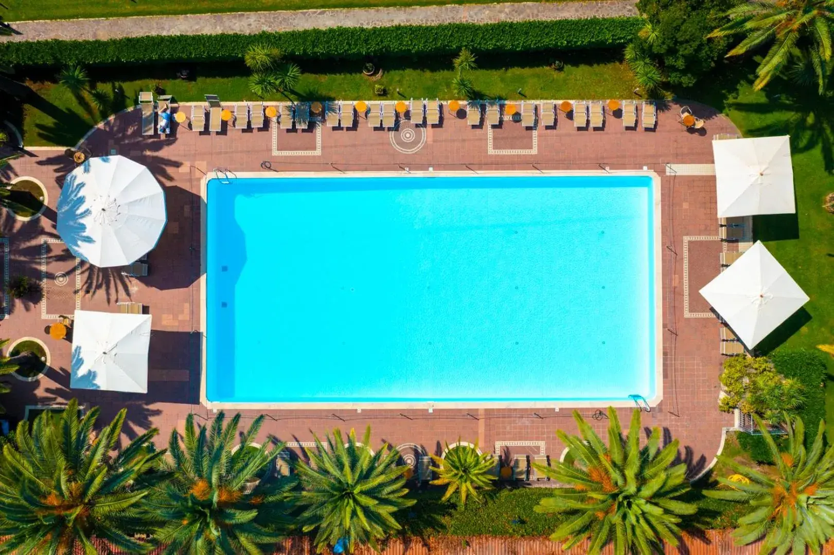 Swimming pool in Grand Hotel Duca D'Este Swimming pool in Grand Hotel Duca D'Este